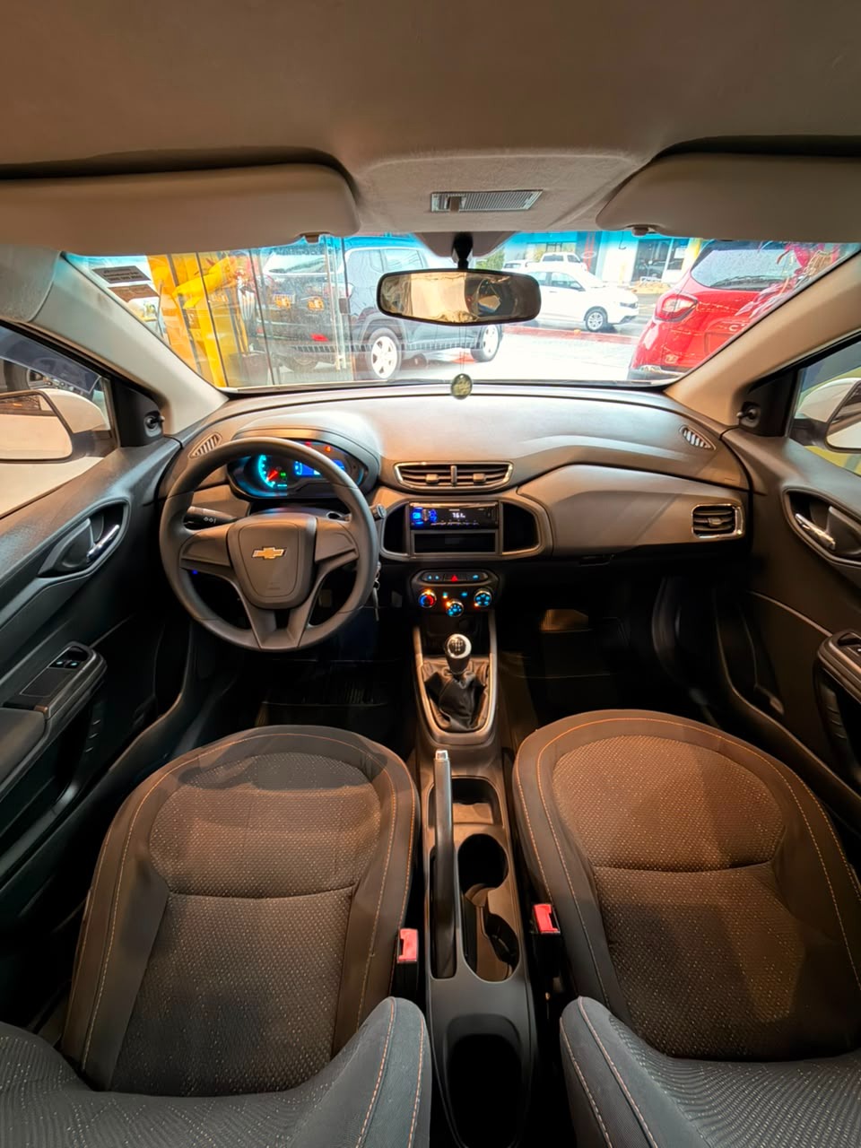 Chevrolet Onix Hatch LT 1.0 8V Flexpower 5P Mec. - foto 6