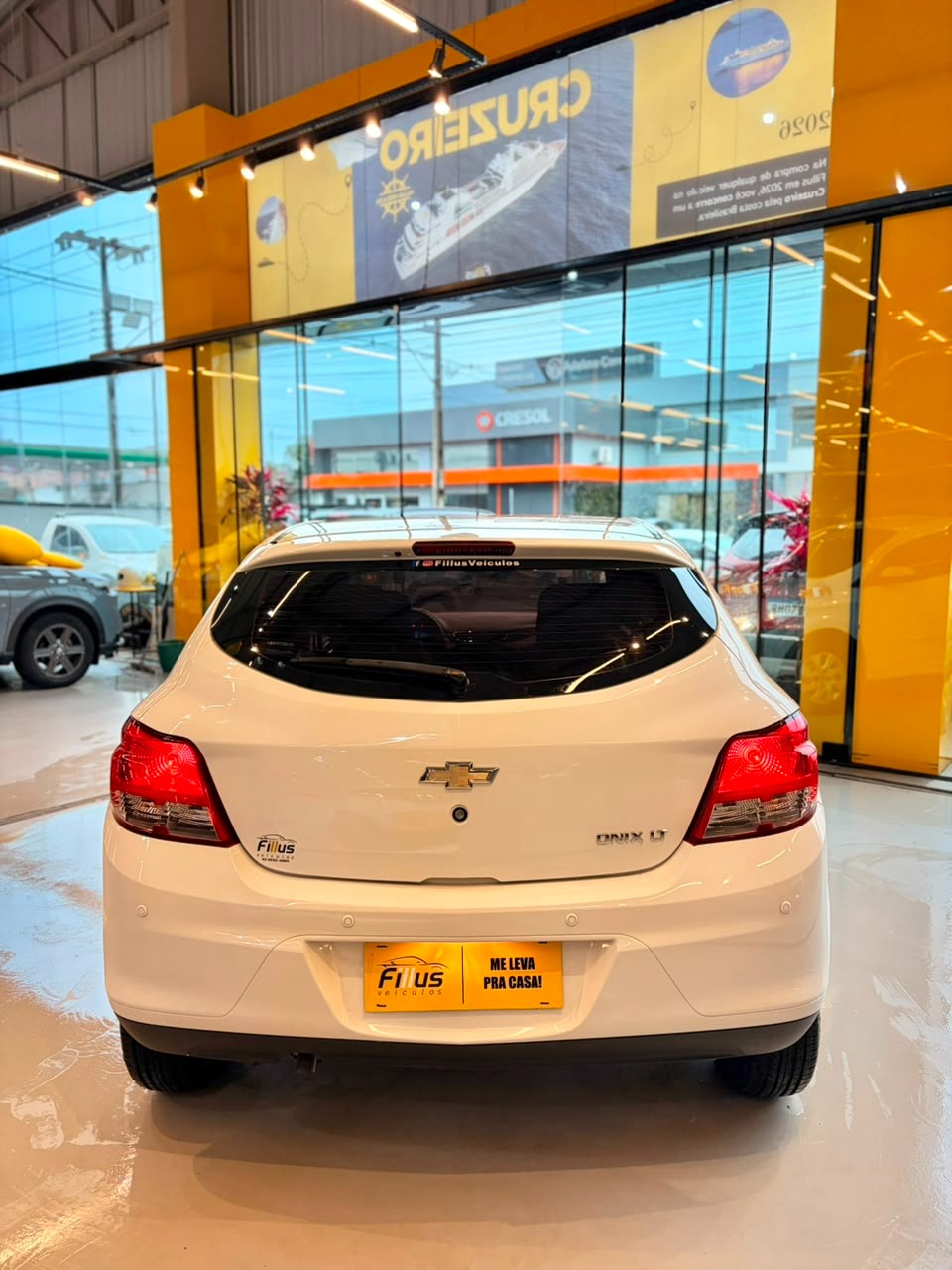 Chevrolet Onix Hatch LT 1.0 8V Flexpower 5P Mec. - foto 4