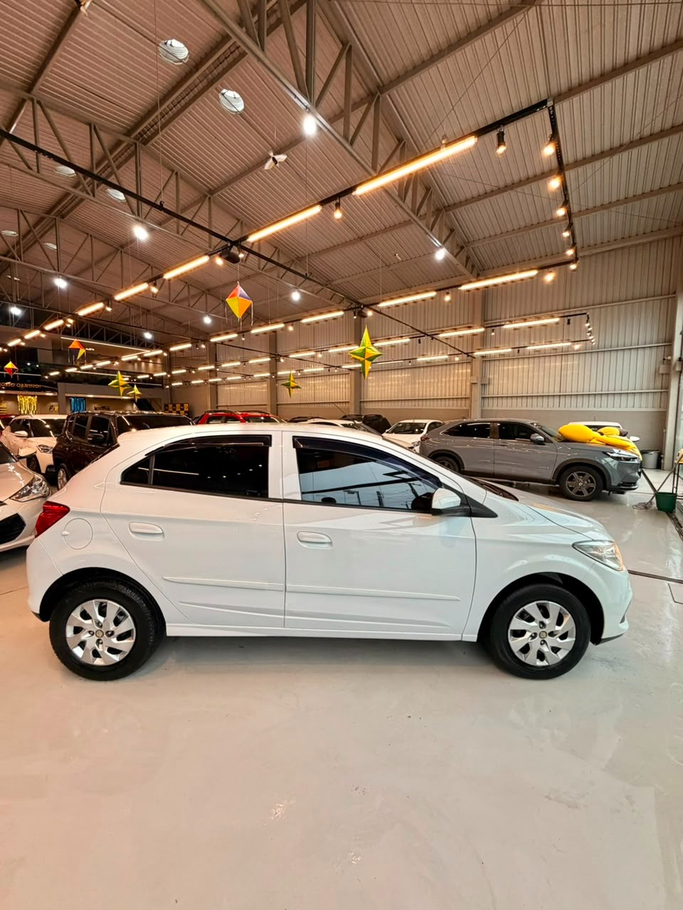 Chevrolet Onix Hatch LT 1.0 8V Flexpower 5P Mec. - foto 12