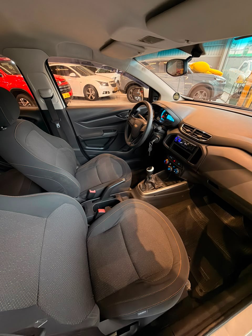 Chevrolet Onix Hatch LT 1.0 8V Flexpower 5P Mec. - foto 17