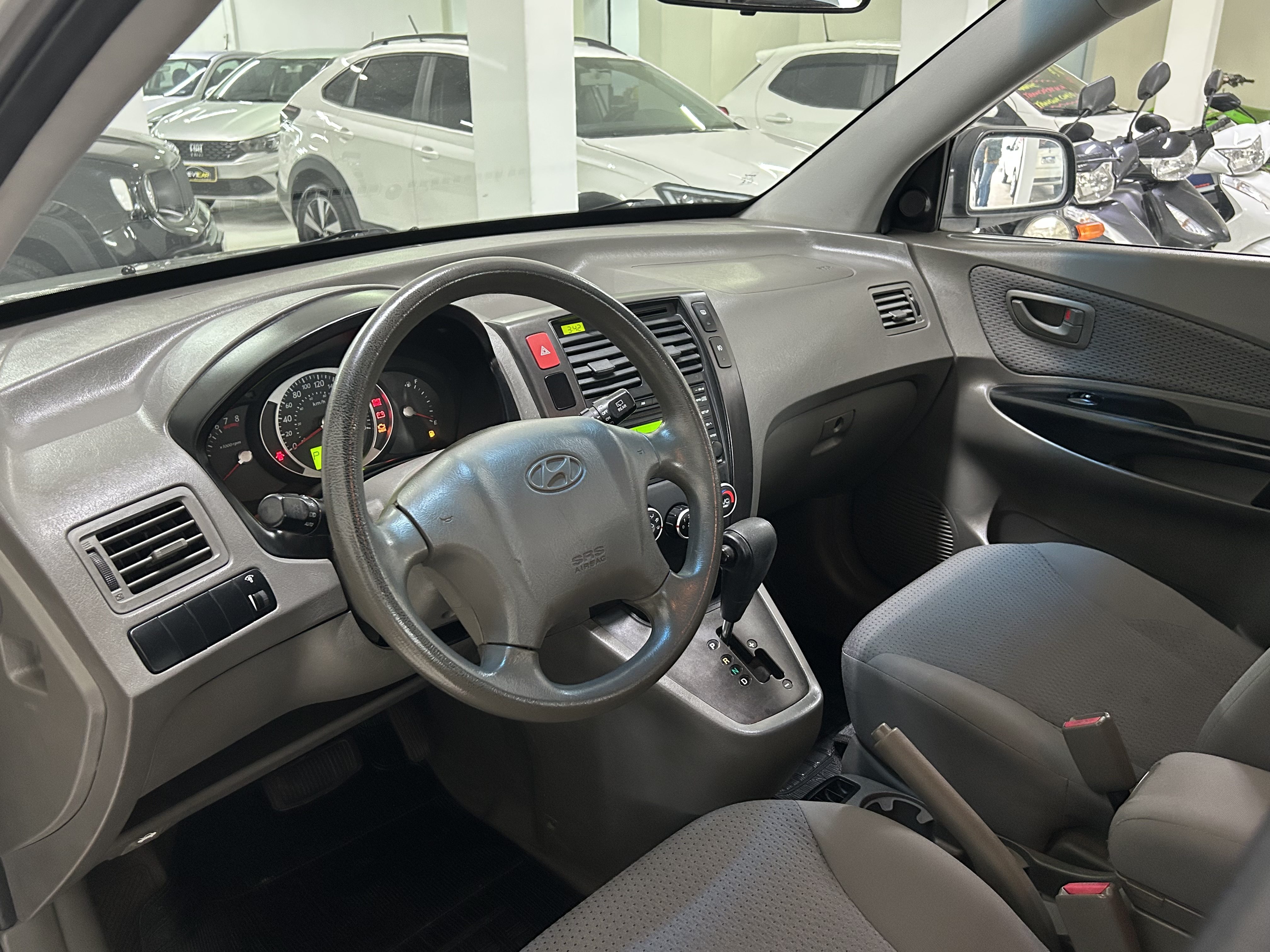 Hyundai Tucson 2.0 16V Aut. - foto 14