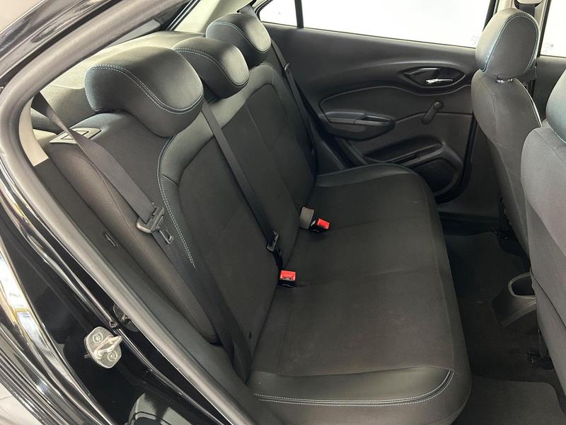 Chevrolet Onix Hatch LT 1.0 8V Flexpower 5P Mec. - foto 12