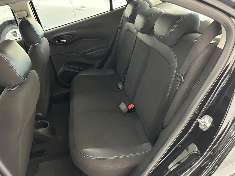 Chevrolet Onix Hatch LT 1.0 8V Flexpower 5P Mec. - foto 11