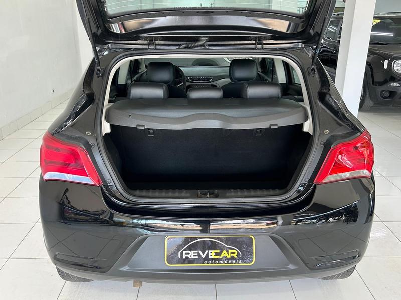 Chevrolet Onix Hatch LT 1.0 8V Flexpower 5P Mec. - foto 13