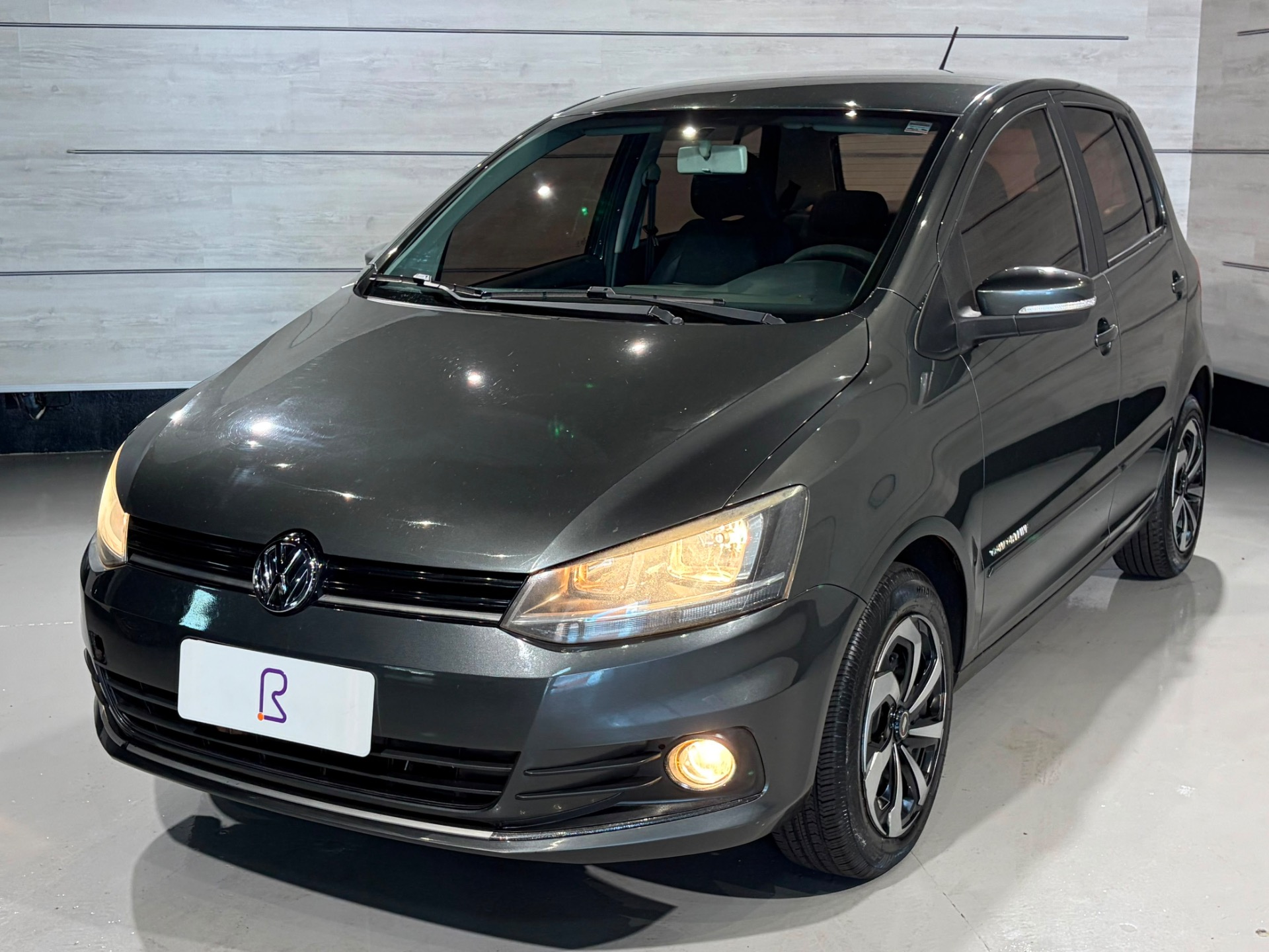 Volkswagen Fox Comfortline 1.6 Flex 8V 5P - foto 2