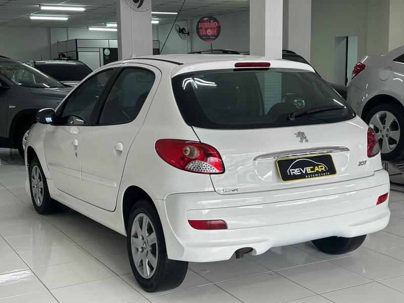 Peugeot 207 Active 1.4 Flex 8V 5P - foto 4