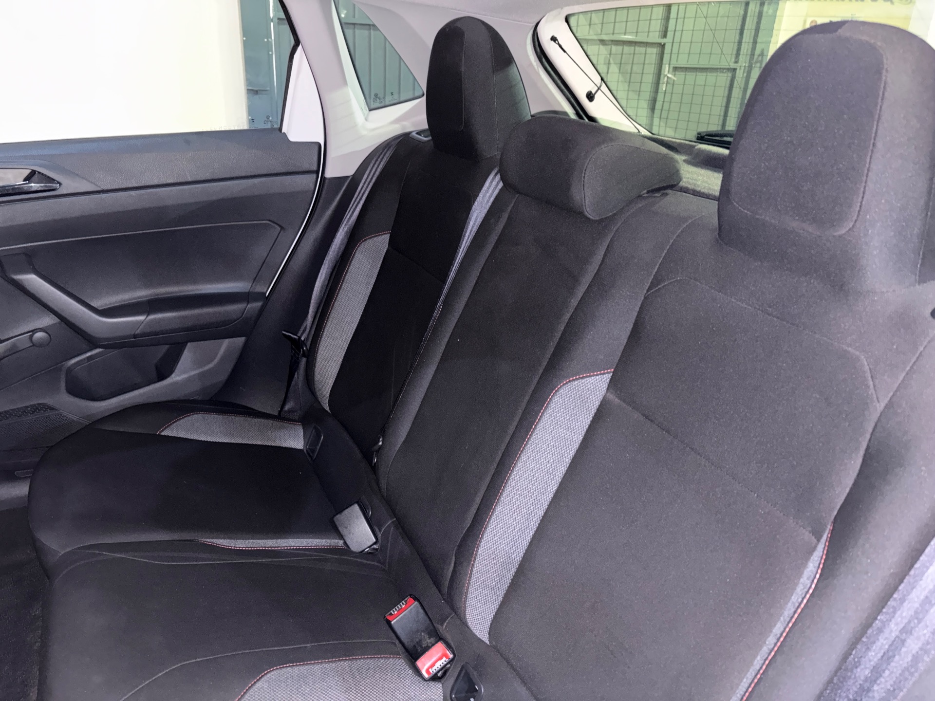 Volkswagen Polo Track 1.0 Flex 12V 5P - foto 8