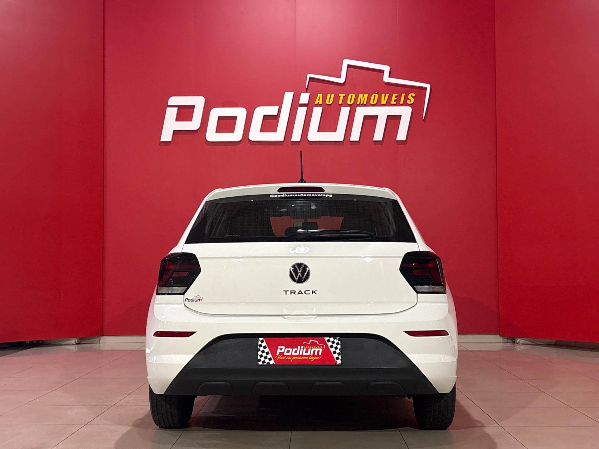 Volkswagen Polo Track 1.0 Flex 12V 5P - foto 4