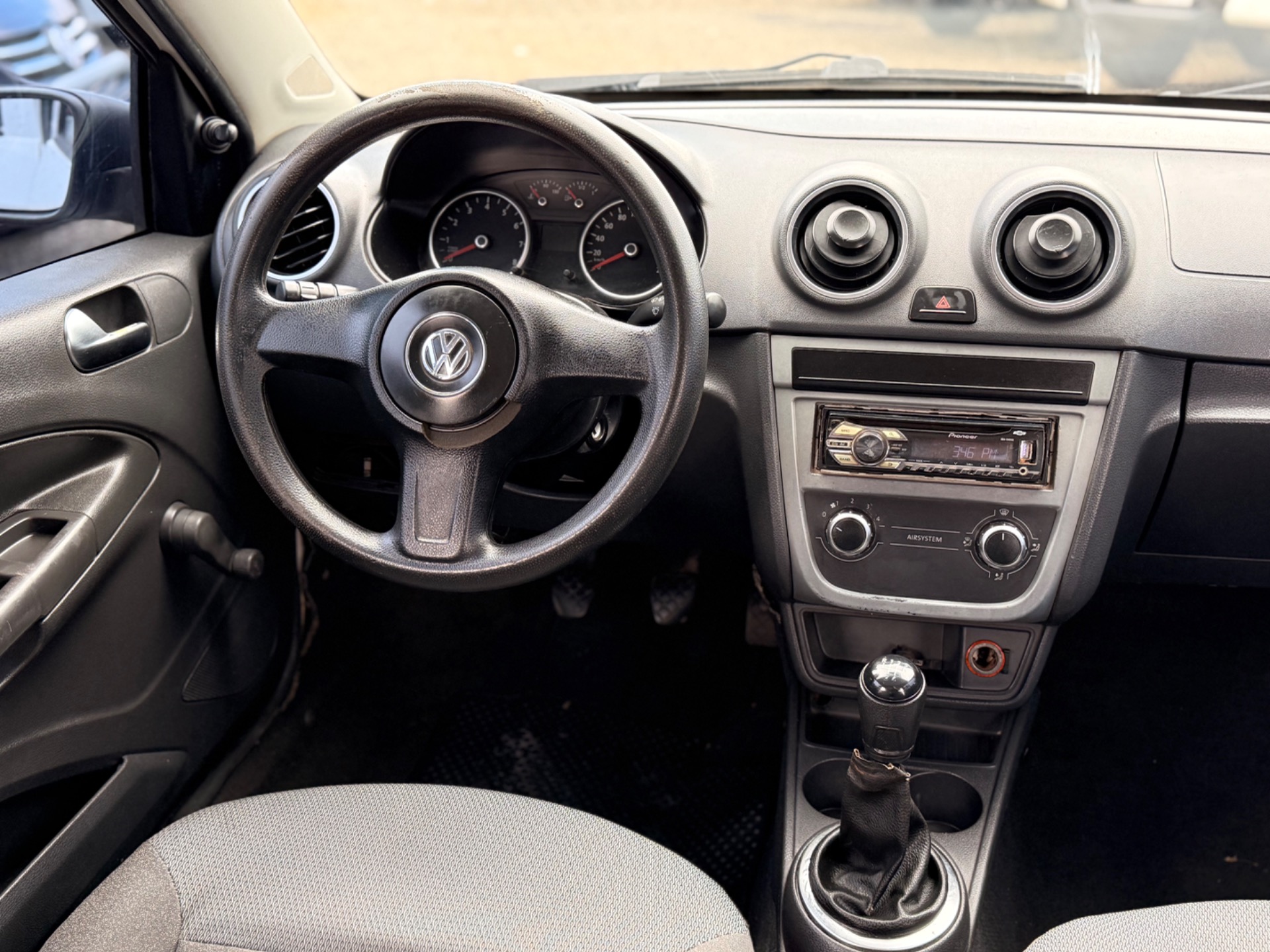 Volkswagen Gol (novo) 1.0 Mi Total Flex 8V 4P - foto 8