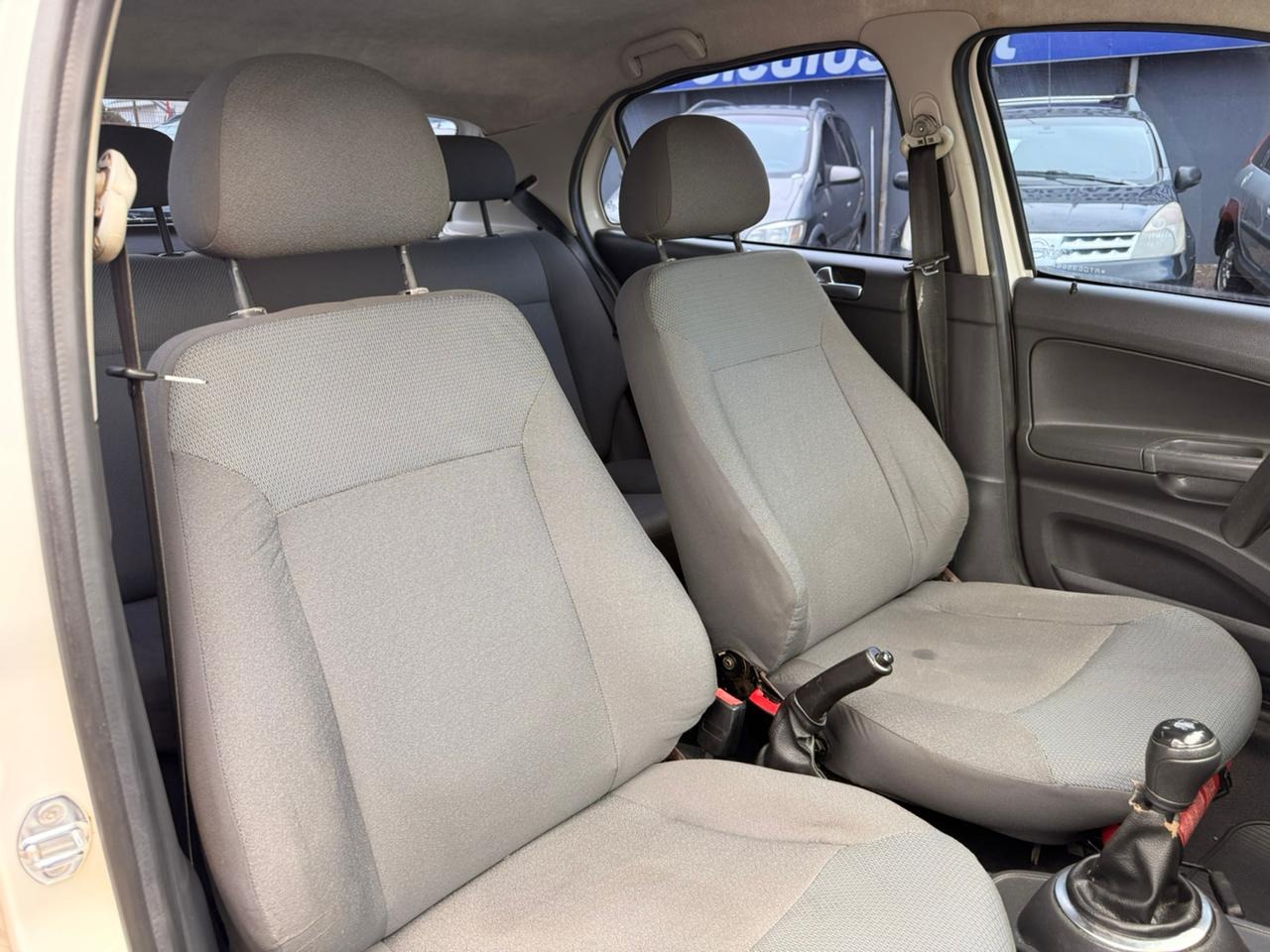 Volkswagen Gol (novo) 1.0 Mi Total Flex 8V 4P - foto 9