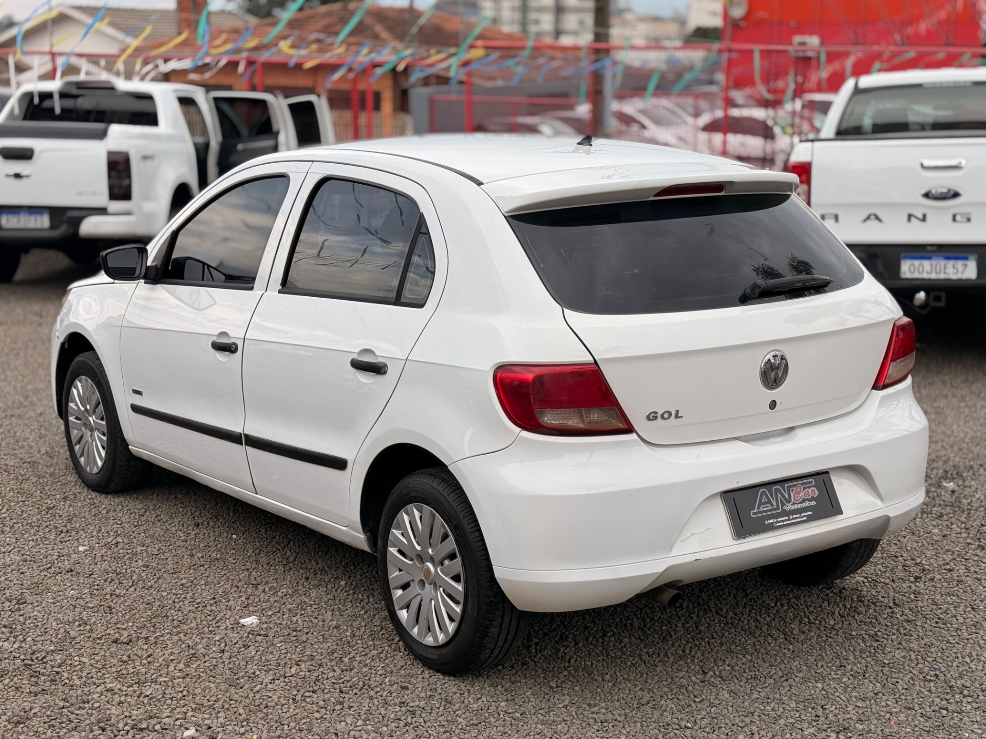 Volkswagen Gol (novo) 1.0 Mi Total Flex 8V 4P - foto 4