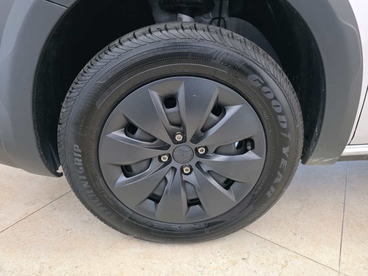Volkswagen Saveiro Robust 1.6 Total Flex 16V - foto 14