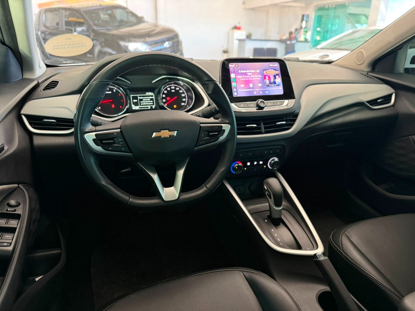Chevrolet Onix Hatch Prem. 1.0 12V Tb Flex 5P Aut. - foto 13