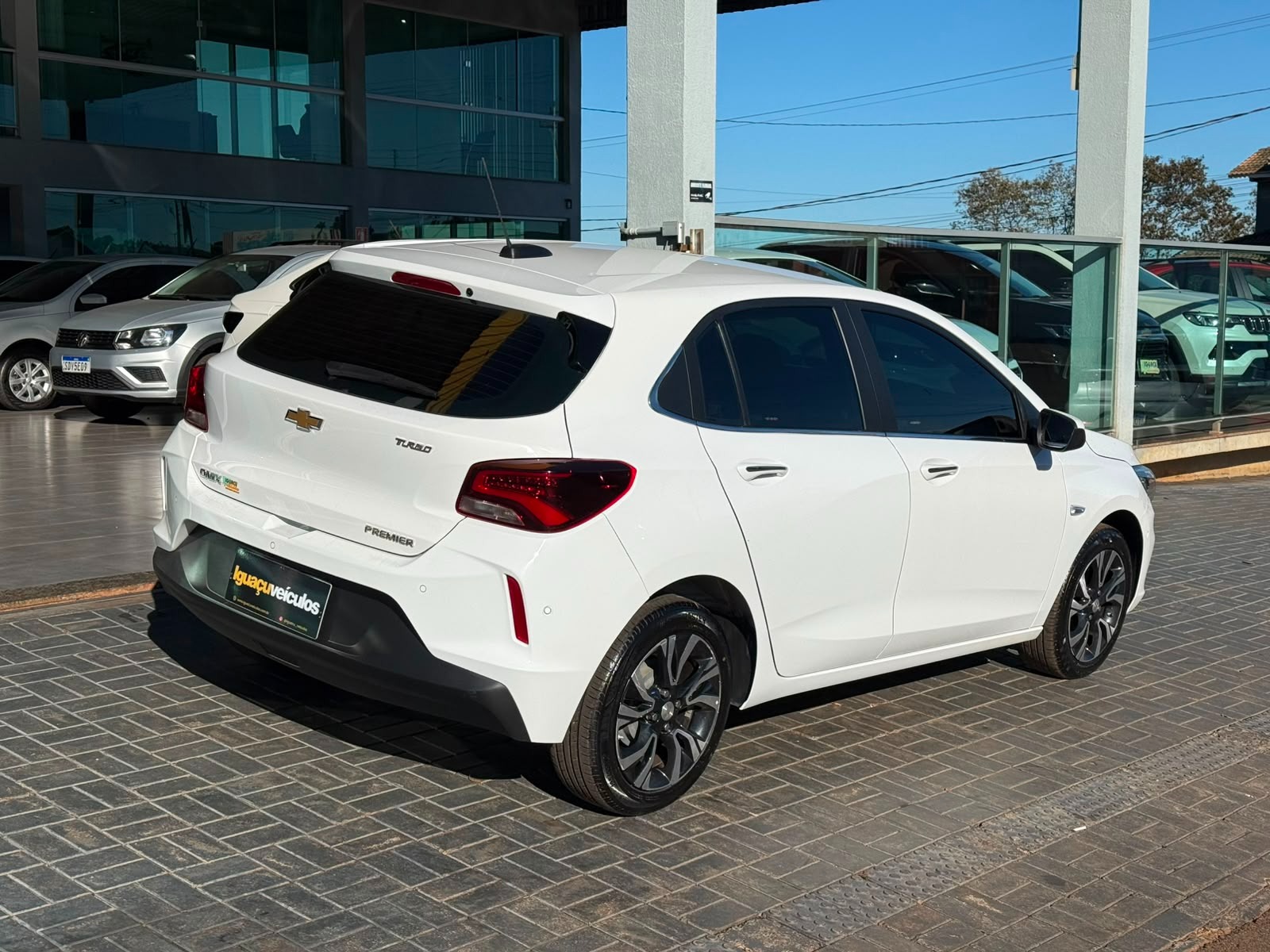 Chevrolet Onix Hatch Prem. 1.0 12V Tb Flex 5P Aut. - foto 8