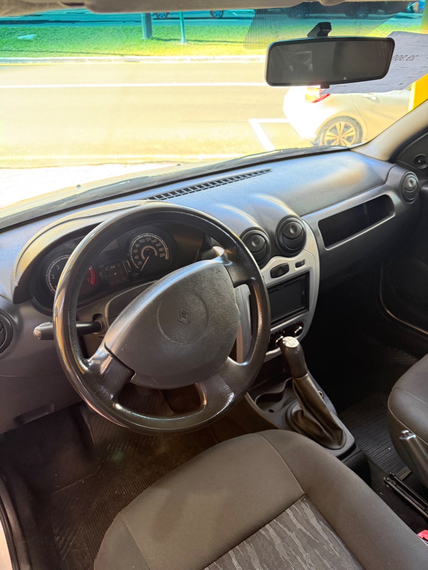 Renault Sandero Authentique Hi Flex 1.0 16V 5P - foto 4