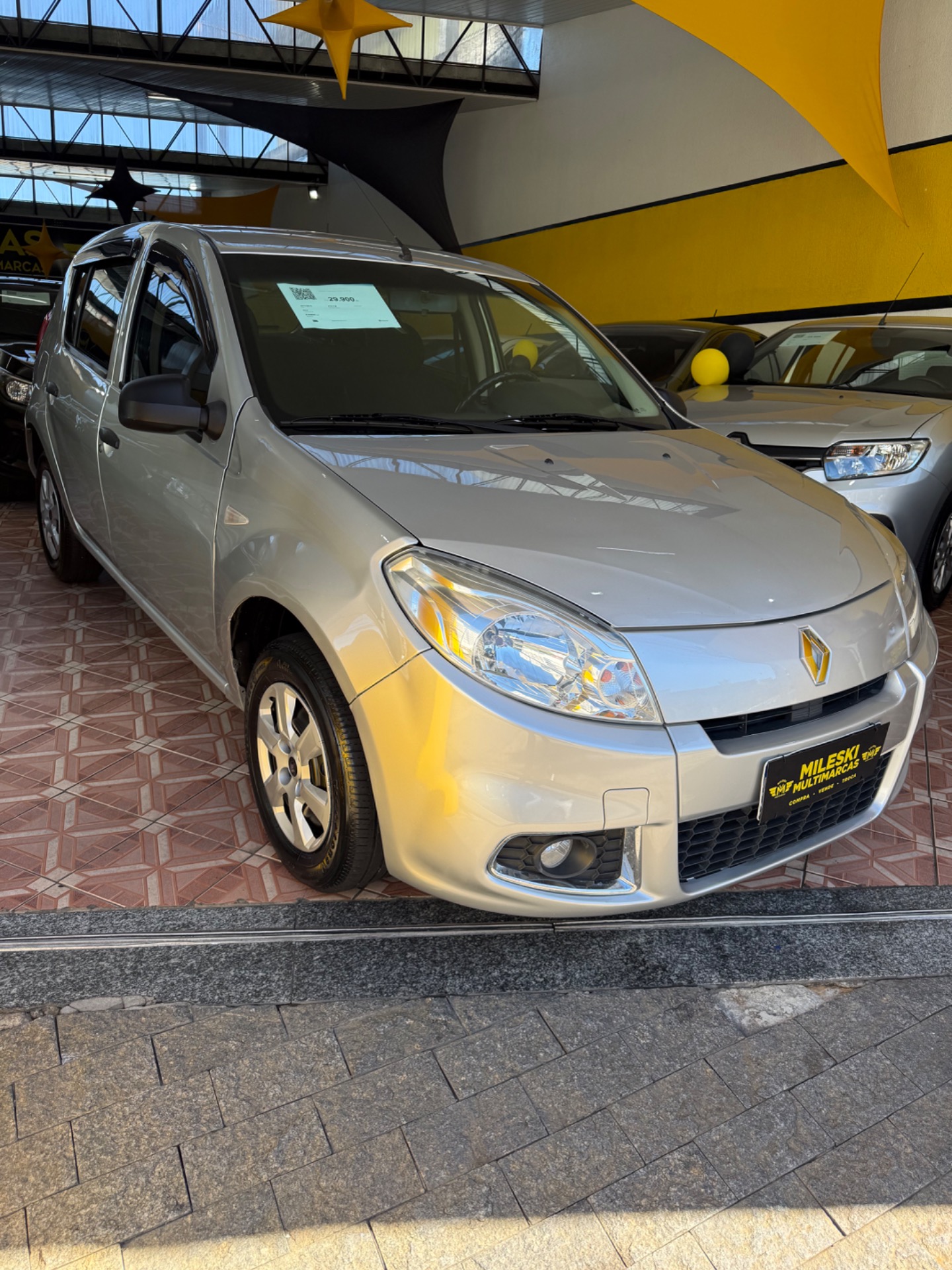 Renault Sandero Authentique Hi Flex 1.0 16V 5P - foto 2