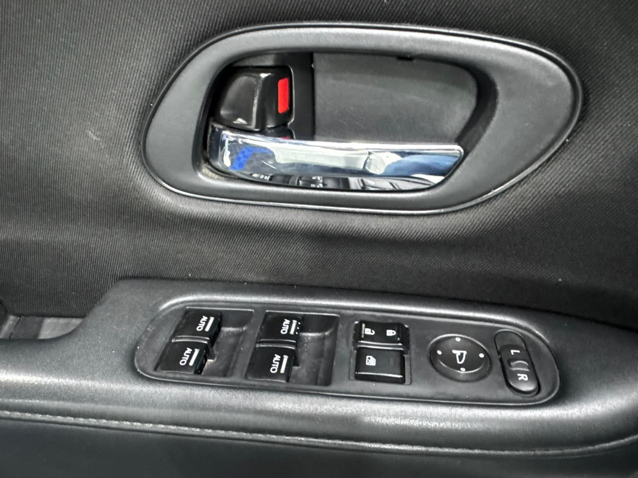 Honda HR-V Lx 1.8 Flexone 16V 5P Aut. - foto 13