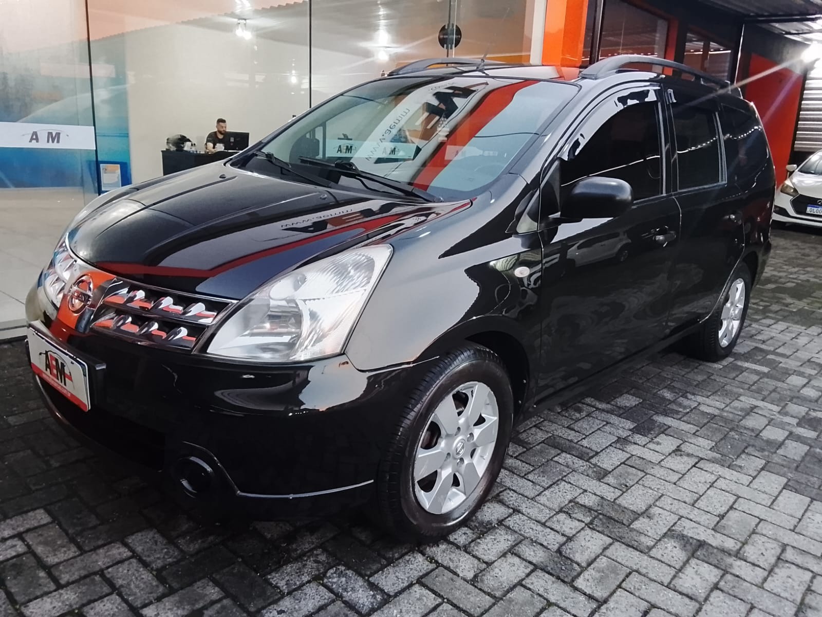 Nissan Livina Grand S 1.8 16V Flex Fuel Mec. - foto 12