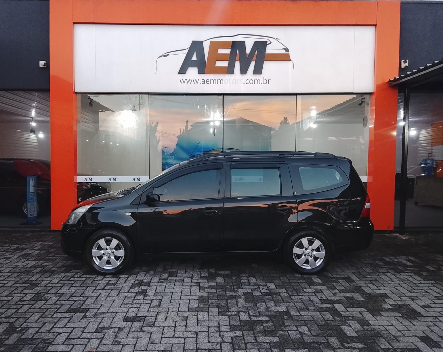 Nissan Livina Grand S 1.8 16V Flex Fuel Mec. - foto 4