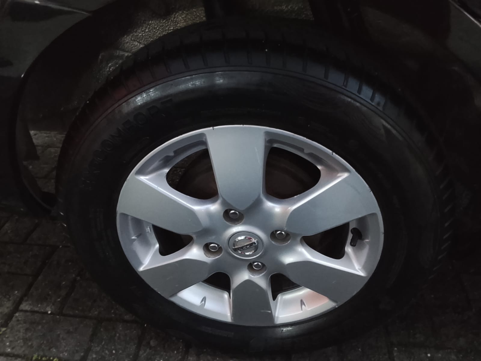Nissan Livina Grand S 1.8 16V Flex Fuel Mec. - foto 20