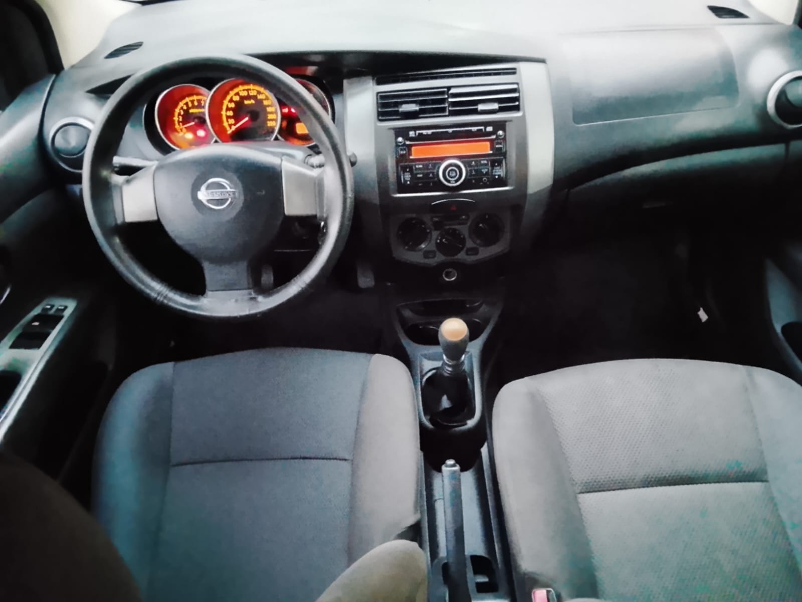 Nissan Livina Grand S 1.8 16V Flex Fuel Mec. - foto 5