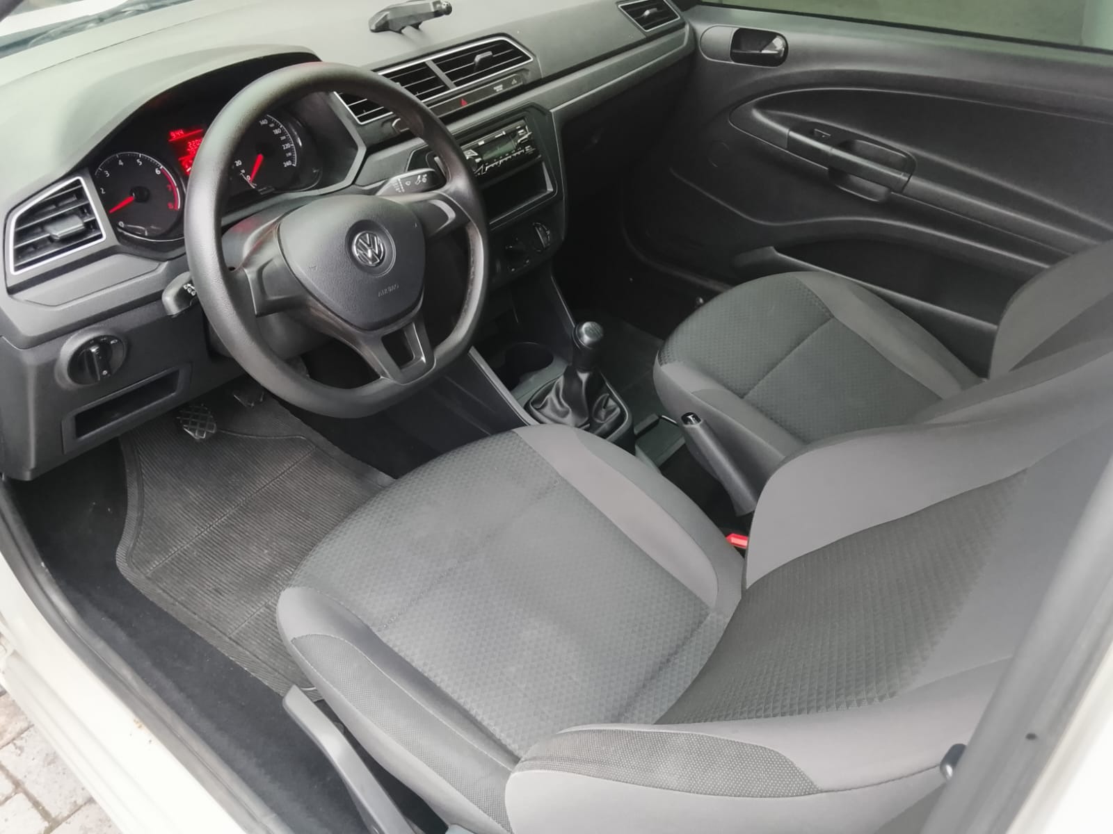 Volkswagen Saveiro Robust 1.6 Total Flex 8V - foto 7