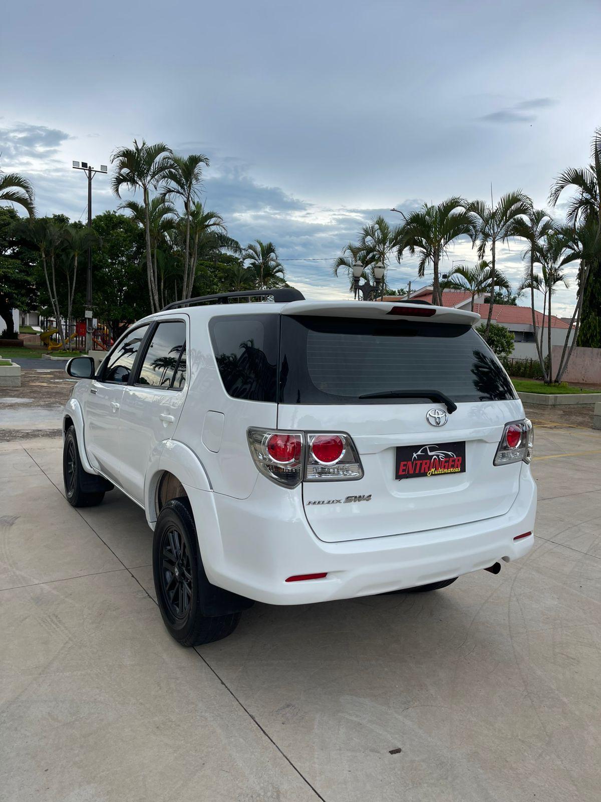 Toyota Hilux Sr 4X2 2.7 2.7 Flex 16V Mec. - foto 3