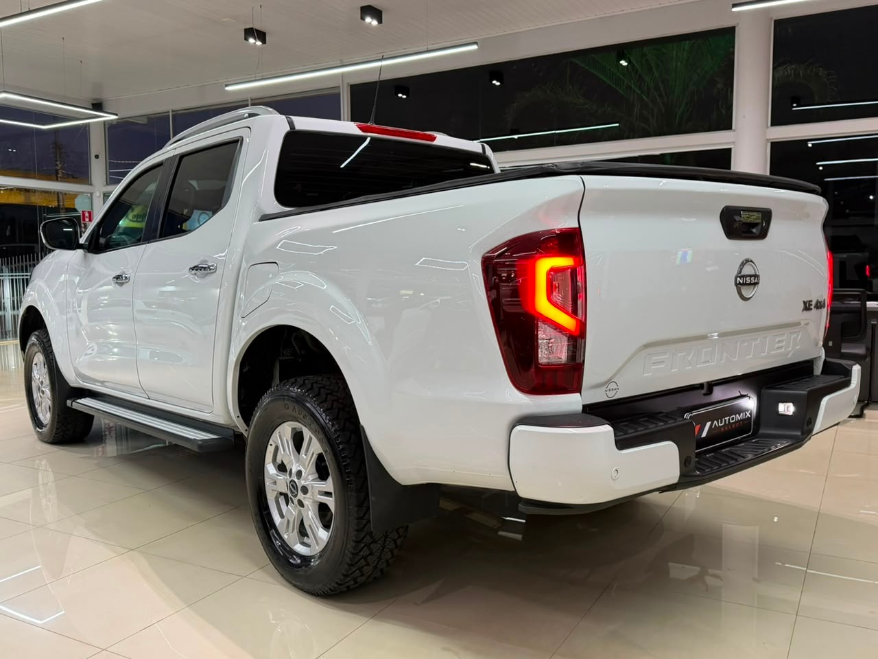 Nissan Frontier Xe Cd 4X4 2.3 Bi Tb Diesel Aut. - foto 8