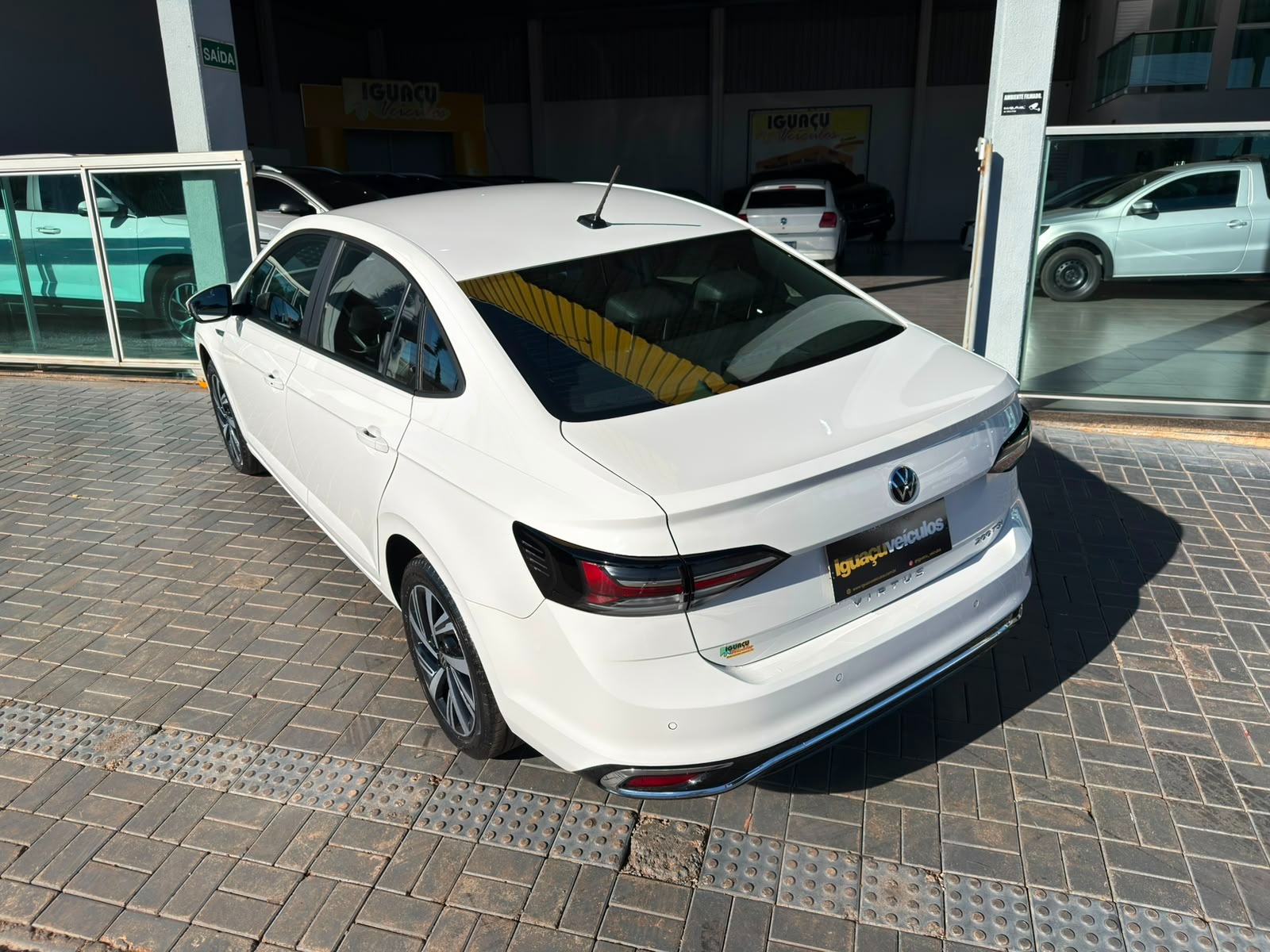 Volkswagen Virtus Highline 200 TSI 1.0 Flex 12V Automático - foto 8