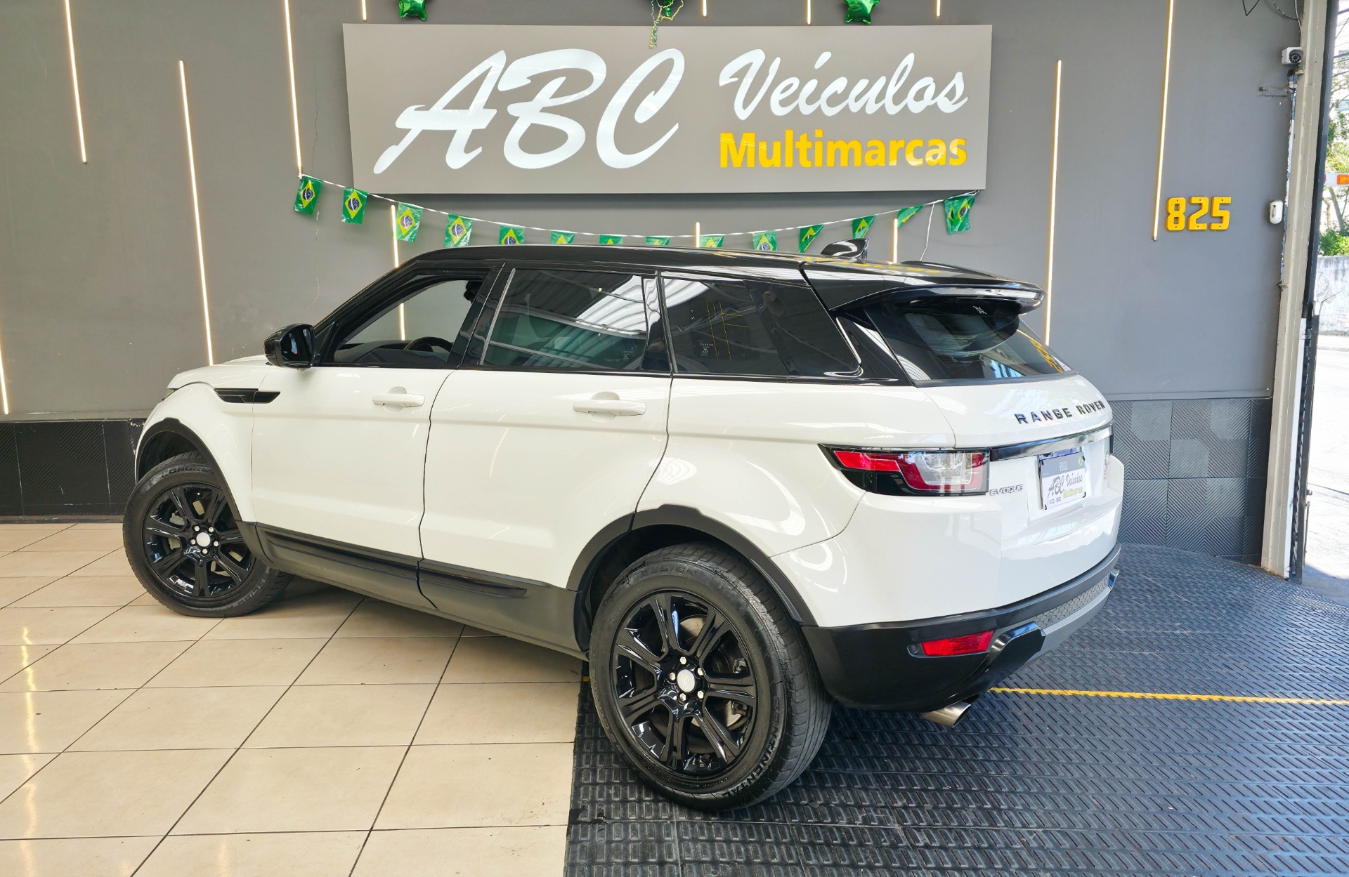 Land Rover Range Rover Range R.evoque Si4 Se 2.0 Aut.5p Flex - foto 2
