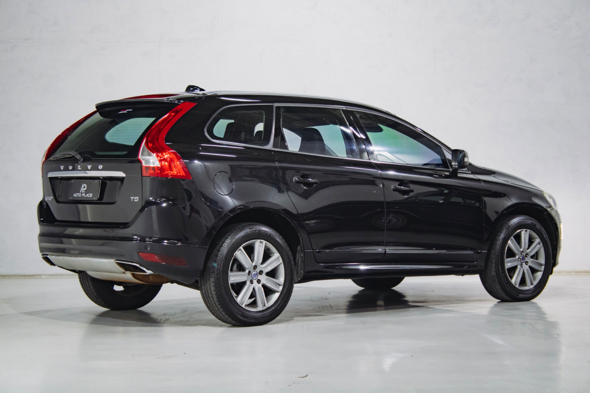 Volvo XC60 6.0 T 5 Kinetic 2.0 245cv Fwd 5P - foto 4