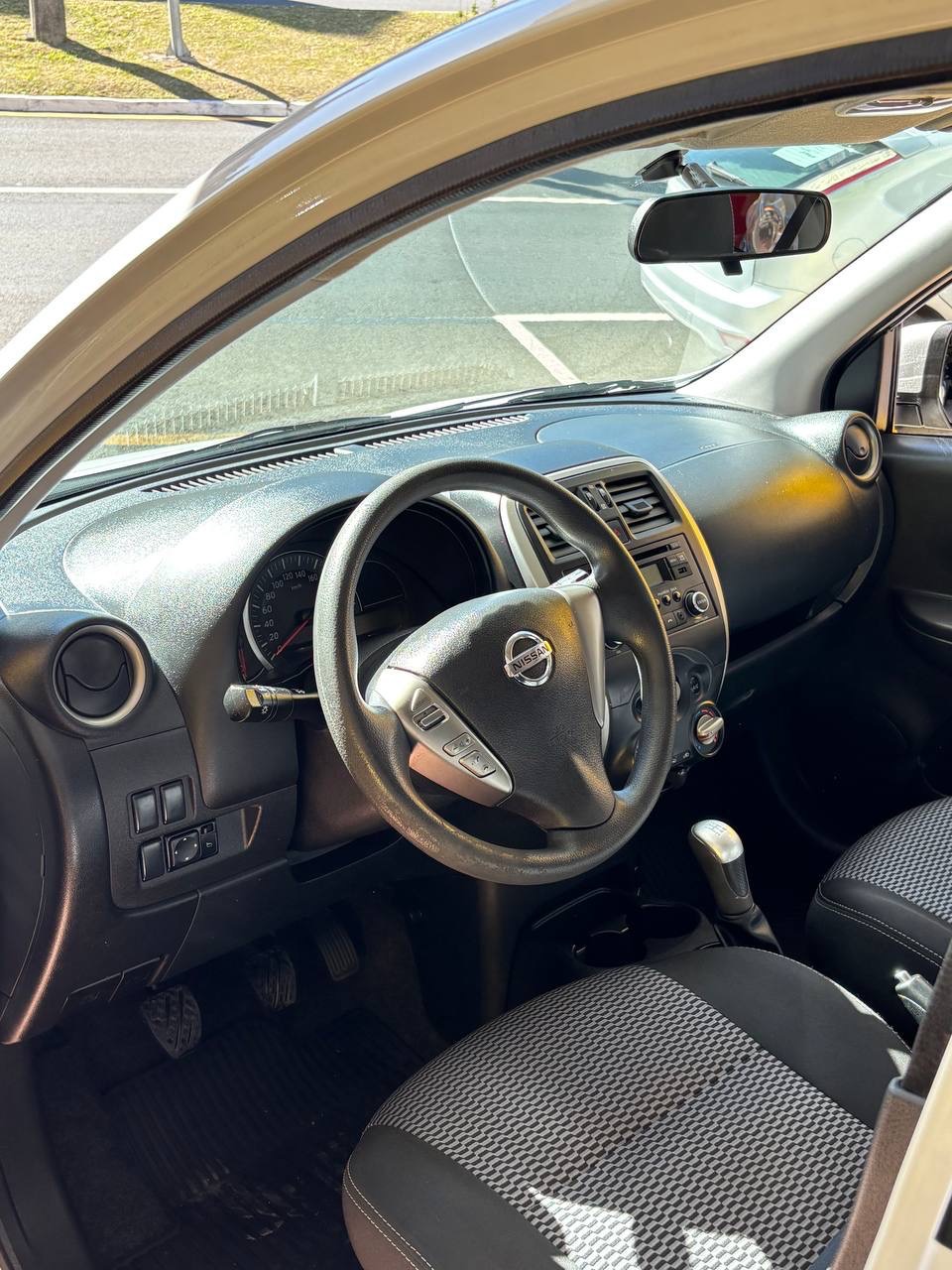 Nissan March Sv 1.6 16V Flexstart 5P Mec. - foto 6
