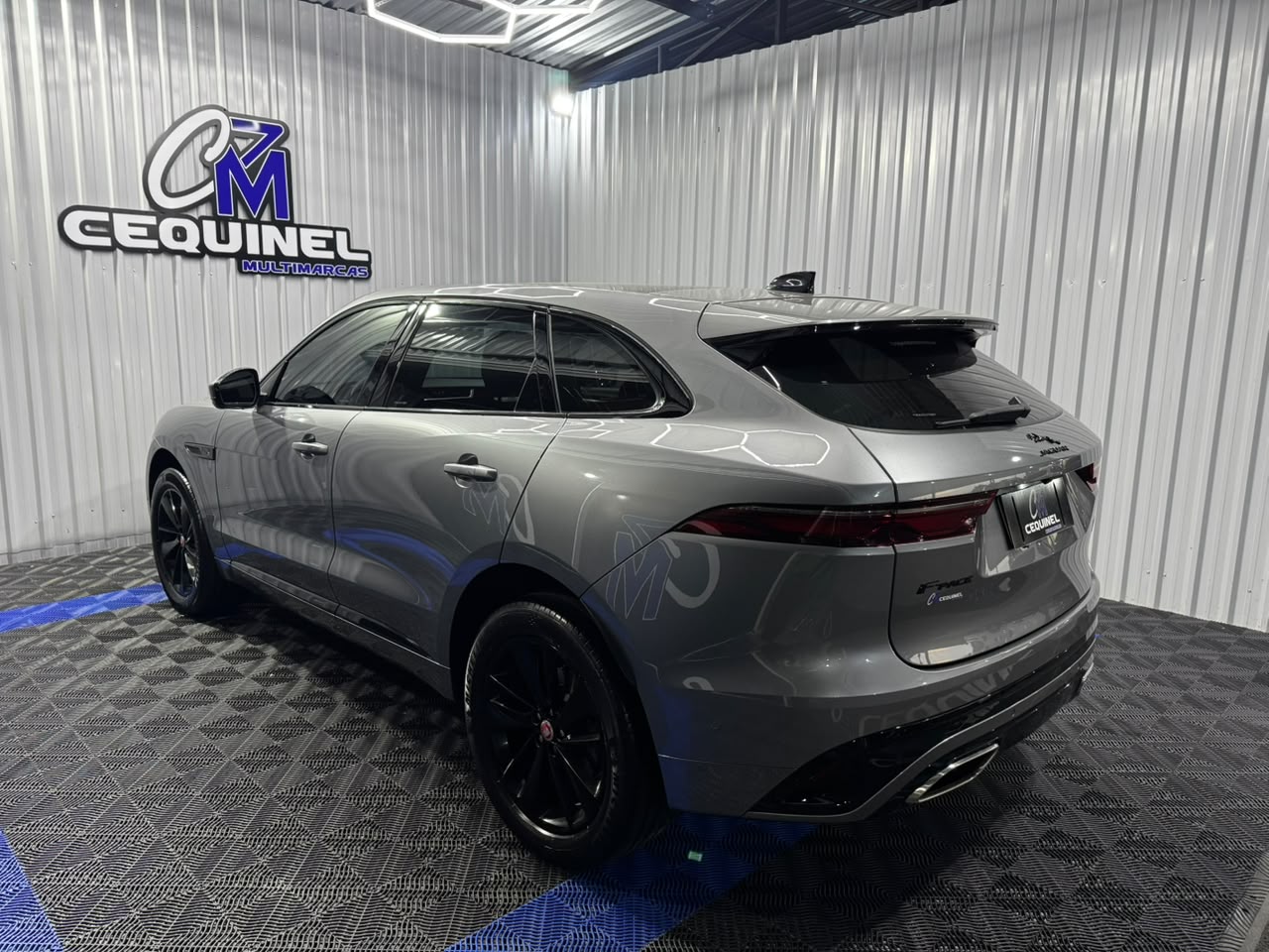 Jaguar F-Pace 3.0 Awd R Dynamic S 340cv Aut. - foto 3