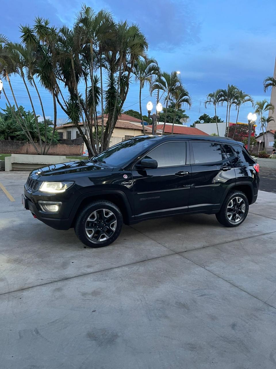 Jeep Compass Limited 2.0 4X4 Diesel 16V Aut. - foto 4