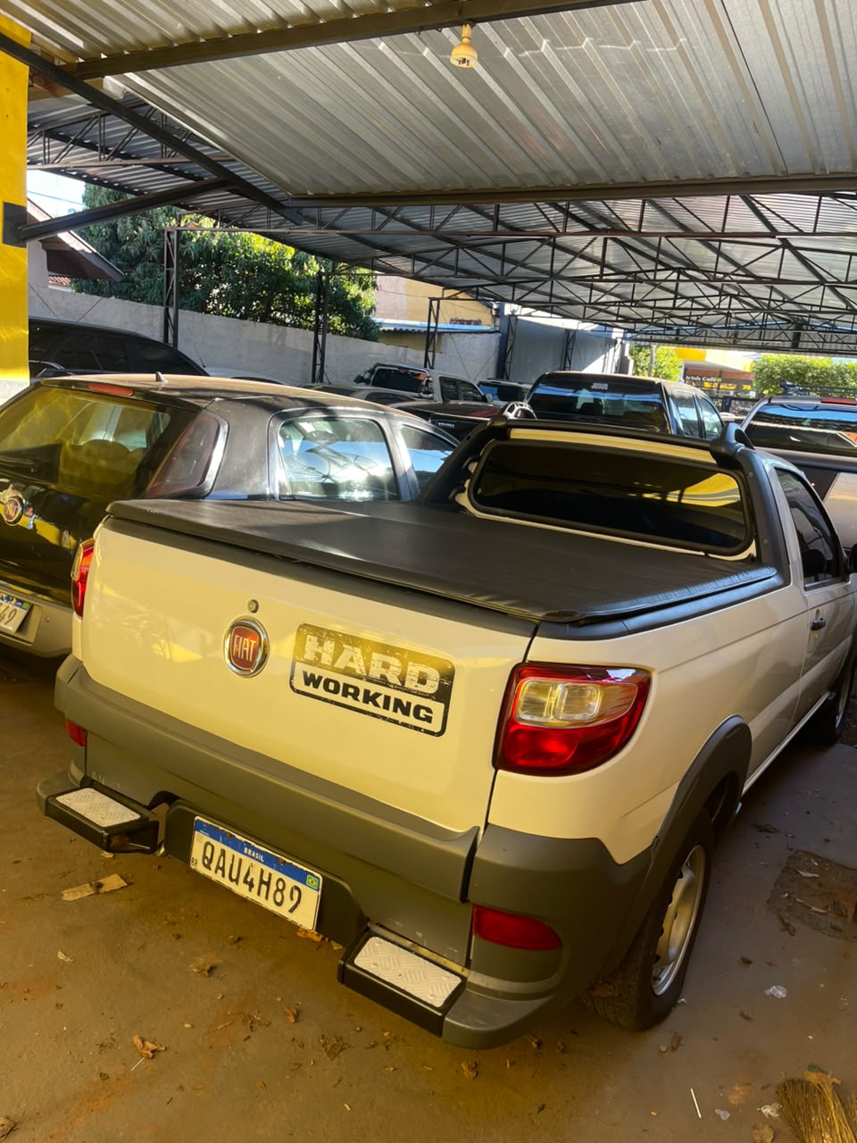 Fiat Strada Working Hard 1.4 Fire Flex 8V Cs - foto 2