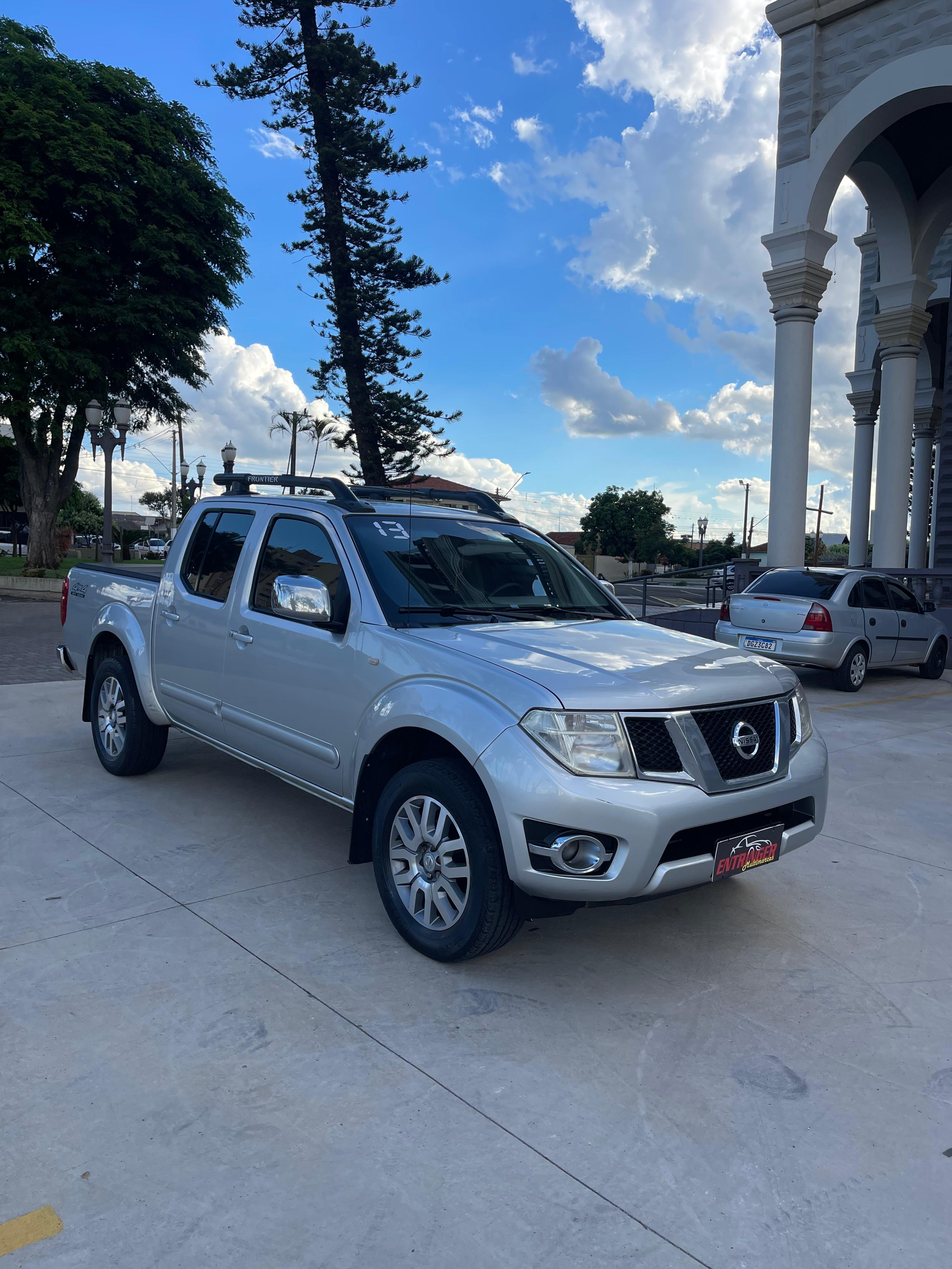 Nissan Frontier Sl Cd 4X4 2.5tb Diesel Automático - foto 4