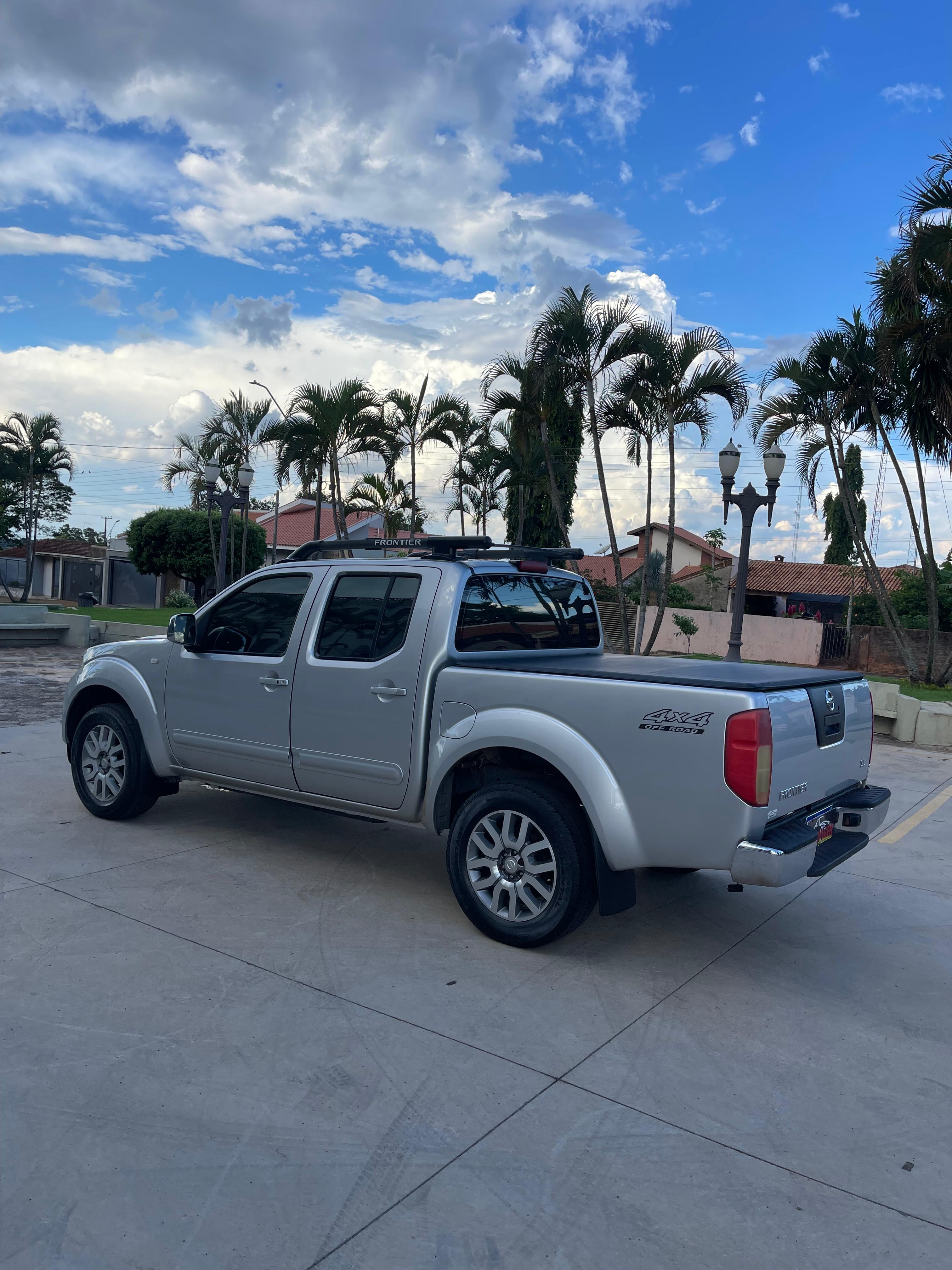 Nissan Frontier Sl Cd 4X4 2.5tb Diesel Automático - foto 12