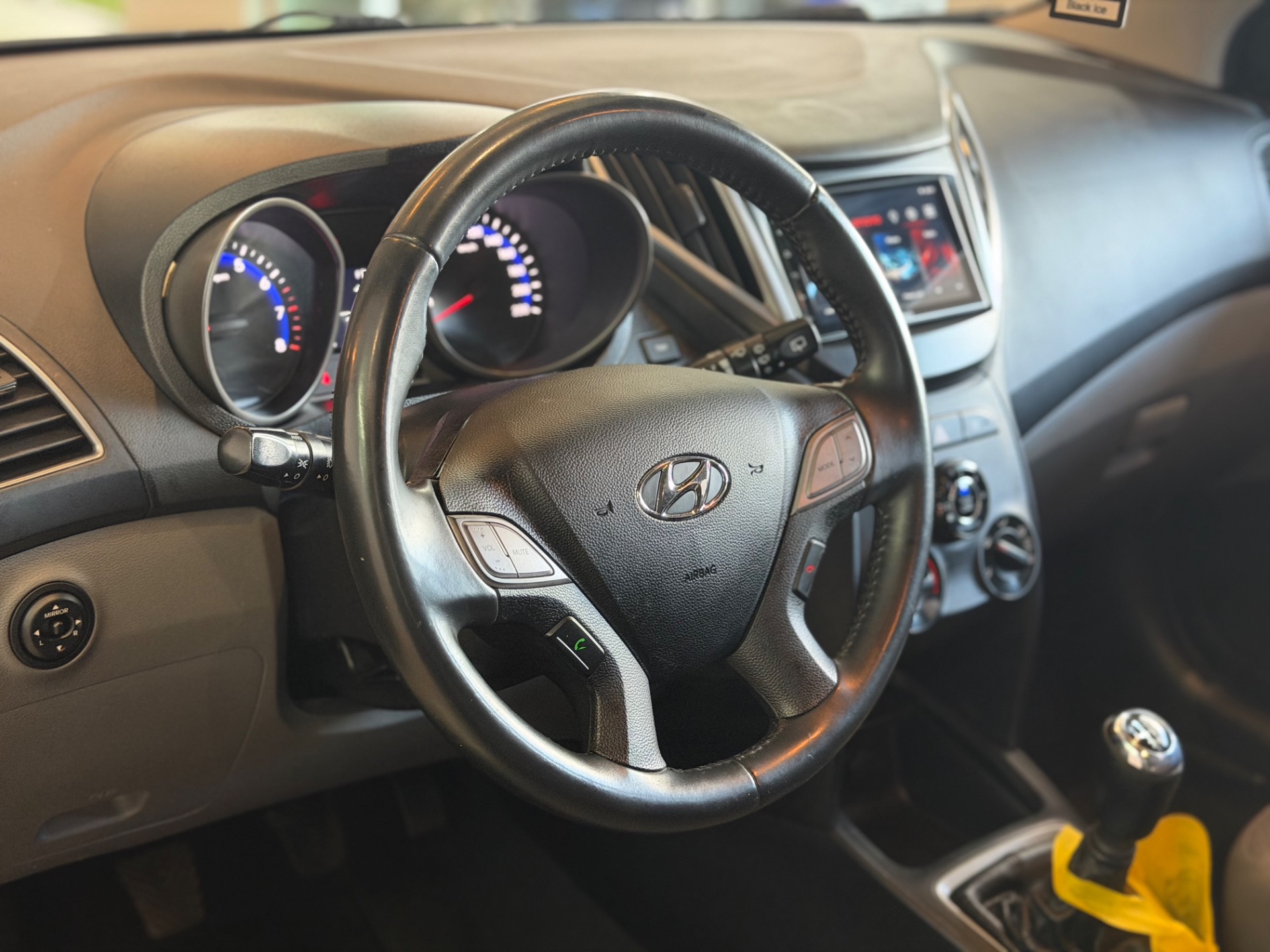 Hyundai HB20 Premium 1.6 Flex 16V Mec. - foto 12