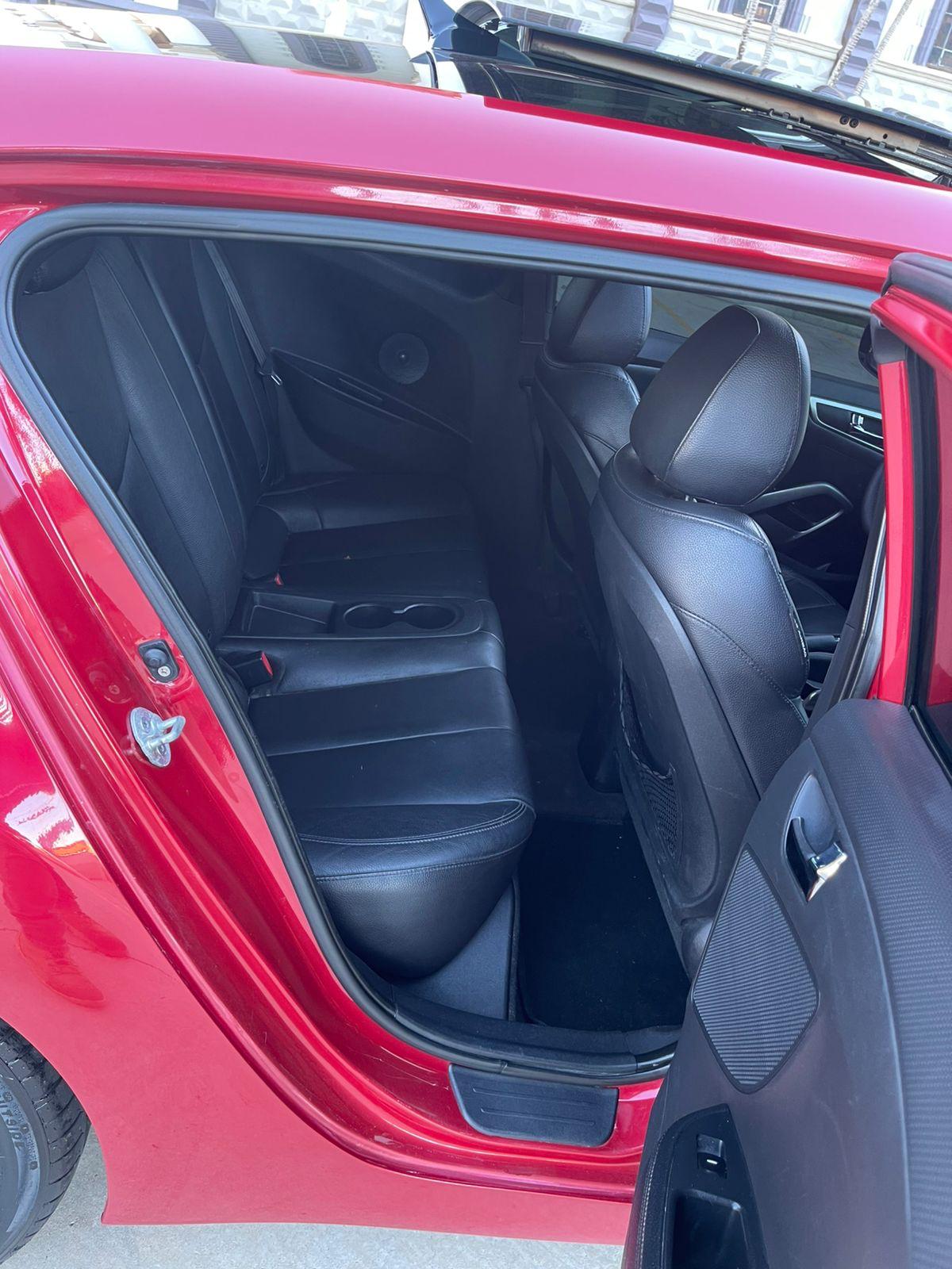 Hyundai Veloster 1.6 16V 140cv Aut. - foto 13