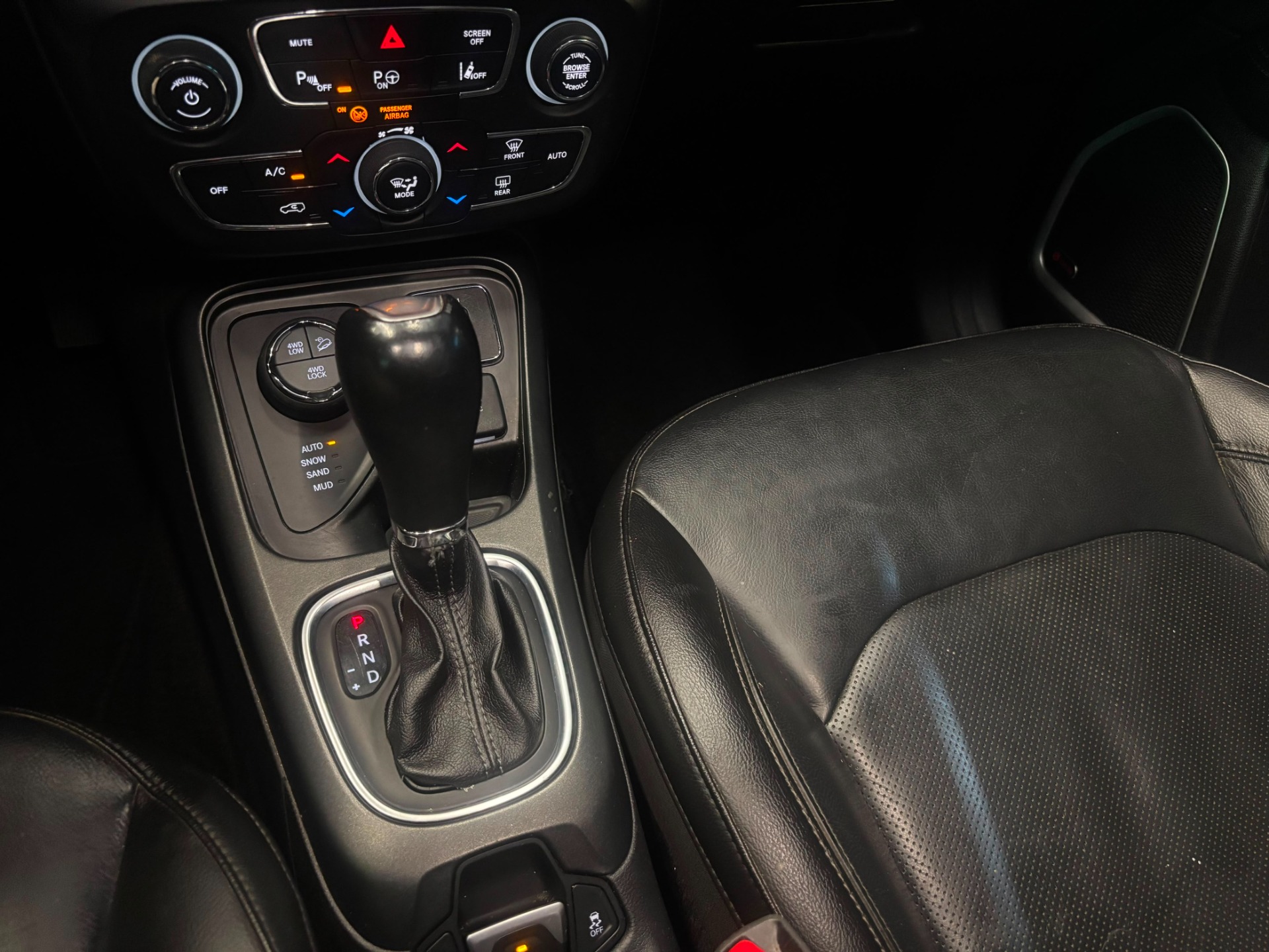 Jeep Compass S 2.0 4X4 Tb 16V Diesel Aut. - foto 17