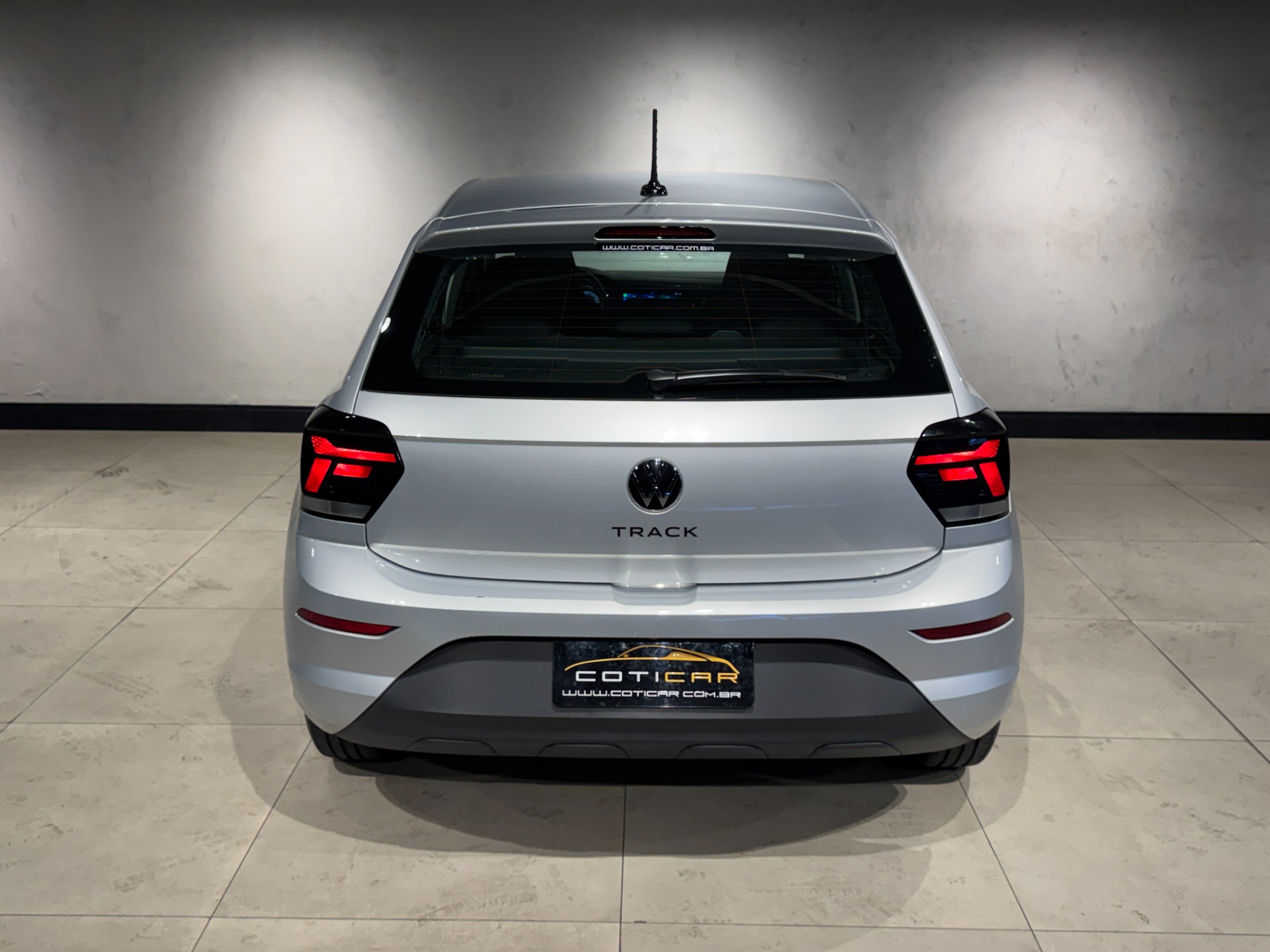 Volkswagen Polo Track 1.0 Flex 12V 5P - foto 5