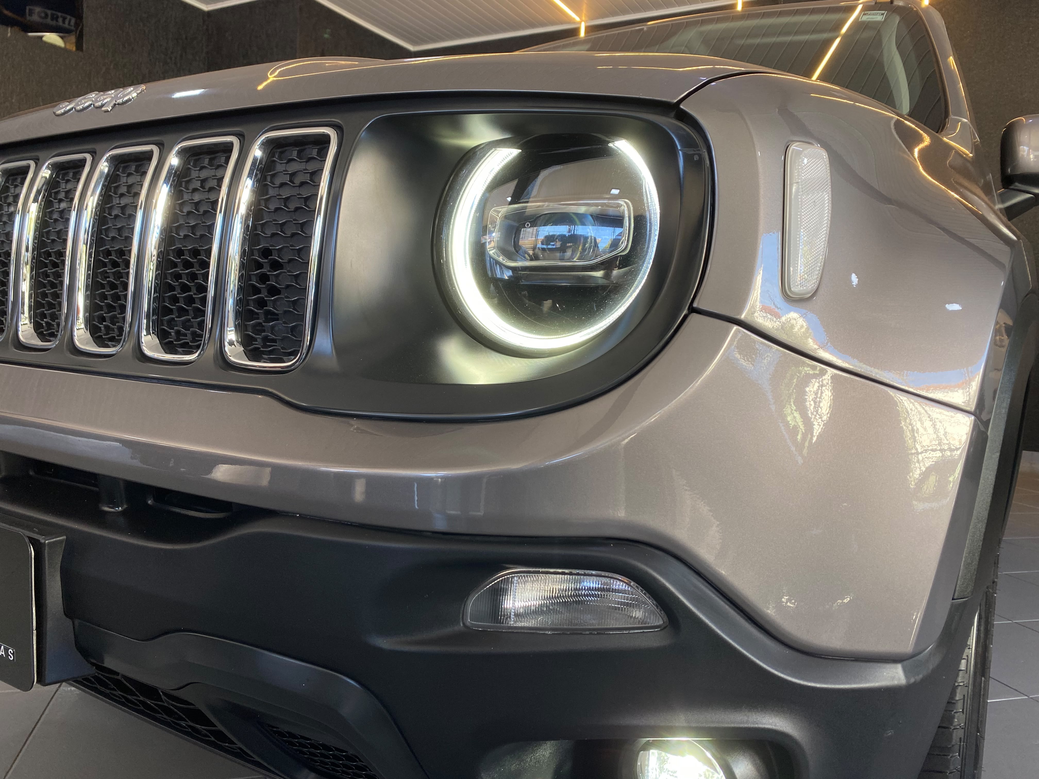 Jeep Renegade Longitude 1.8 4X2 Flex 16V Aut. - foto 9