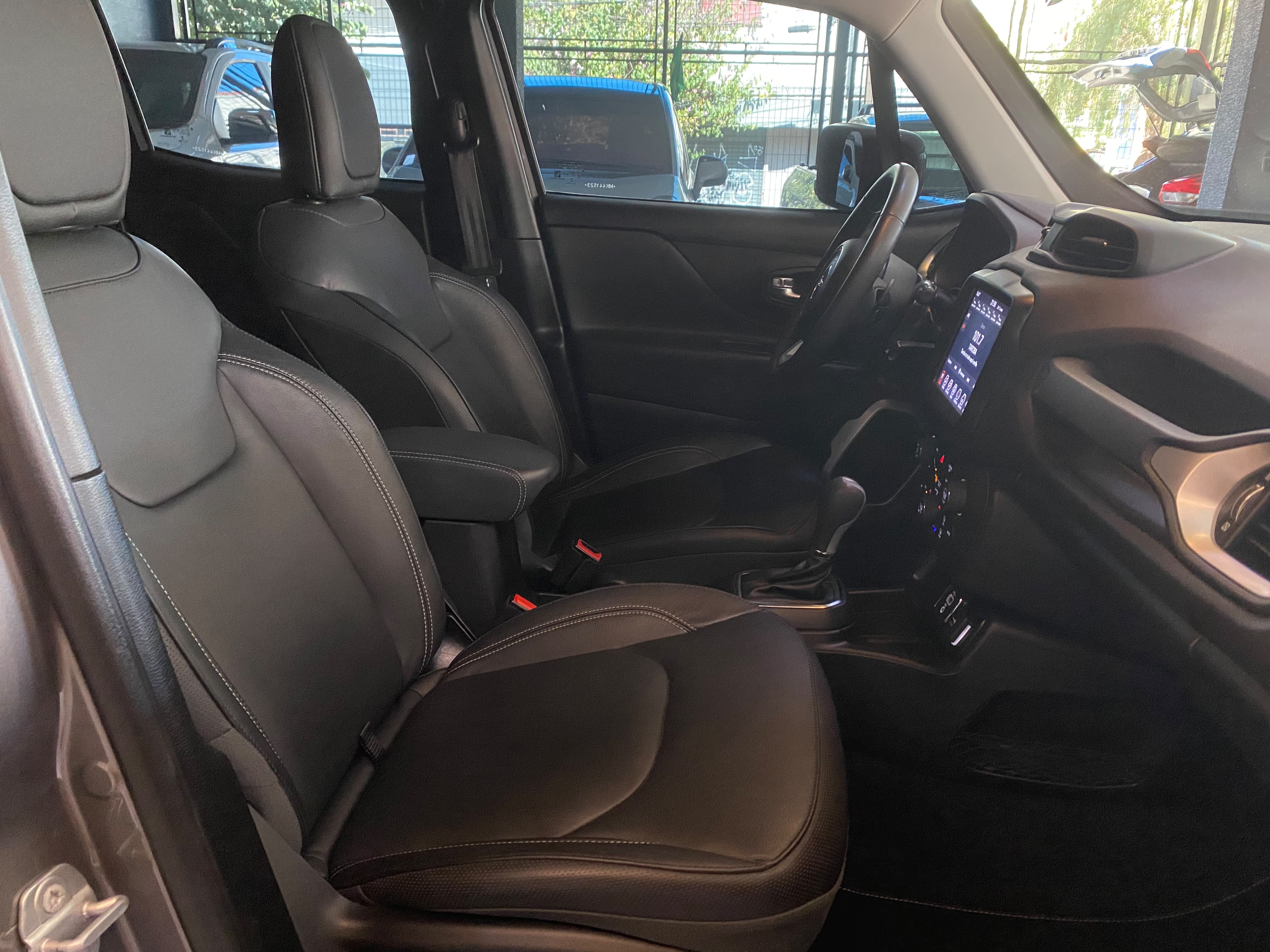 Jeep Renegade Longitude 1.8 4X2 Flex 16V Aut. - foto 18