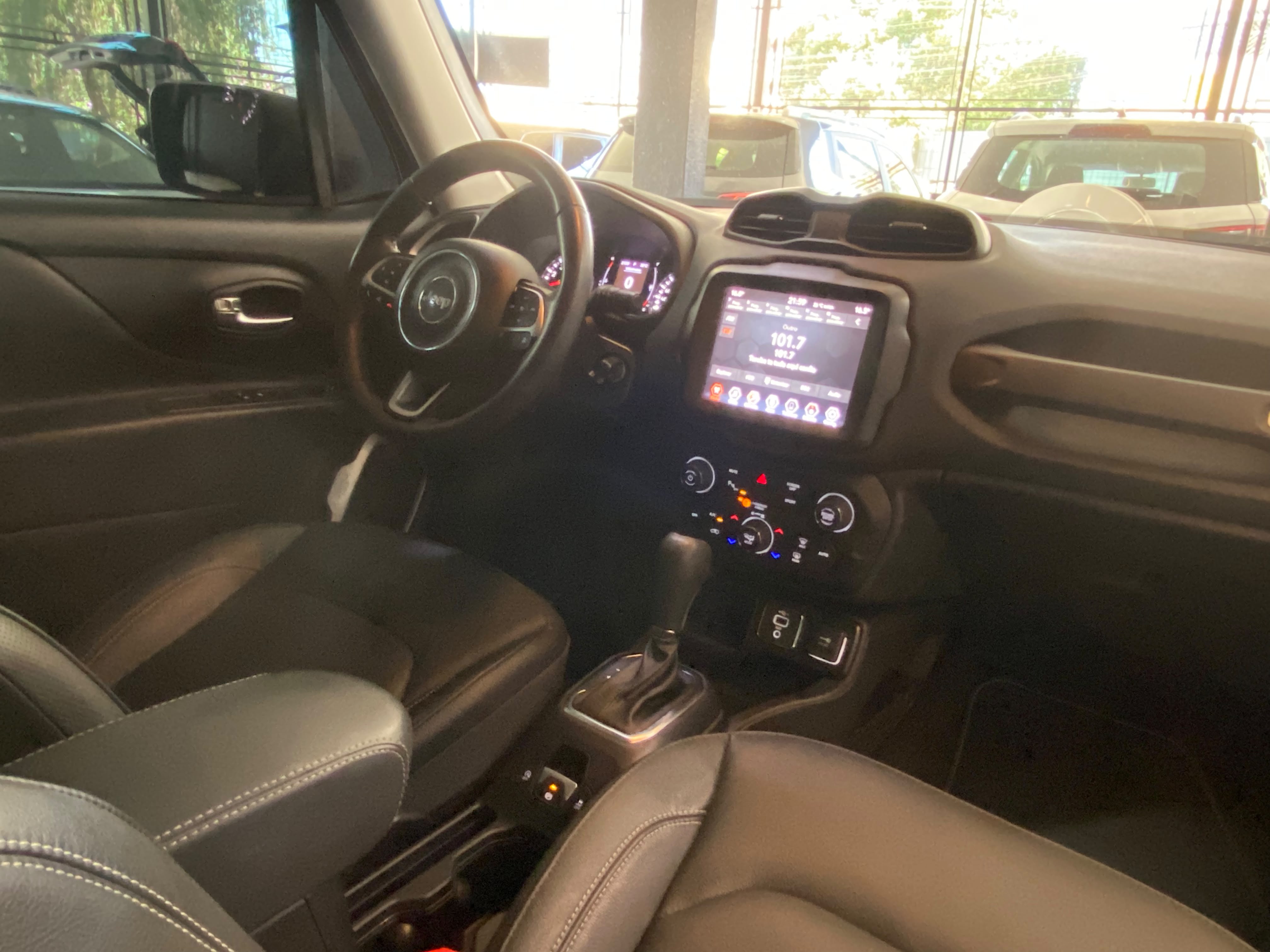 Jeep Renegade Longitude 1.8 4X2 Flex 16V Aut. - foto 14