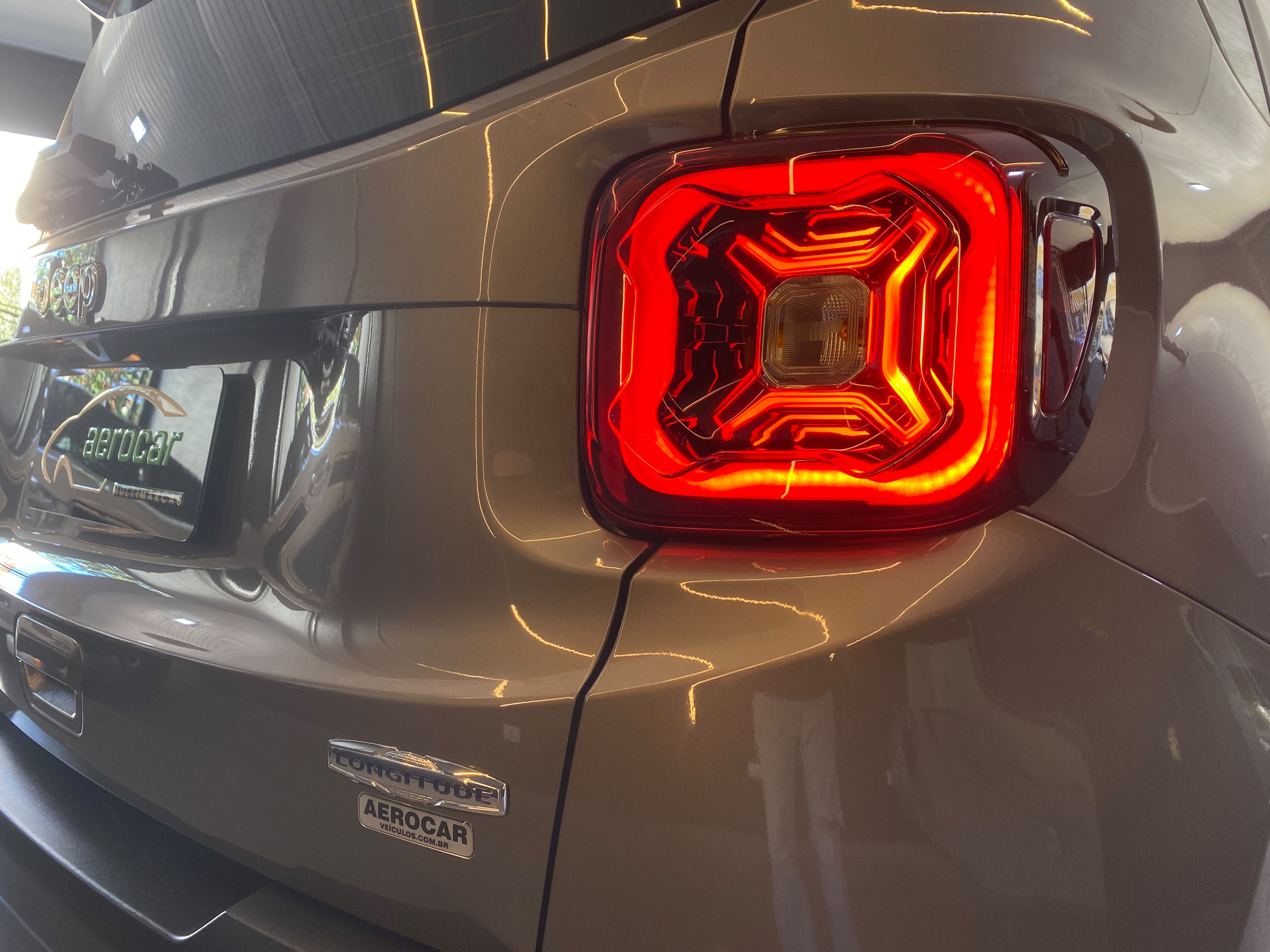 Jeep Renegade Longitude 1.8 4X2 Flex 16V Aut. - foto 8