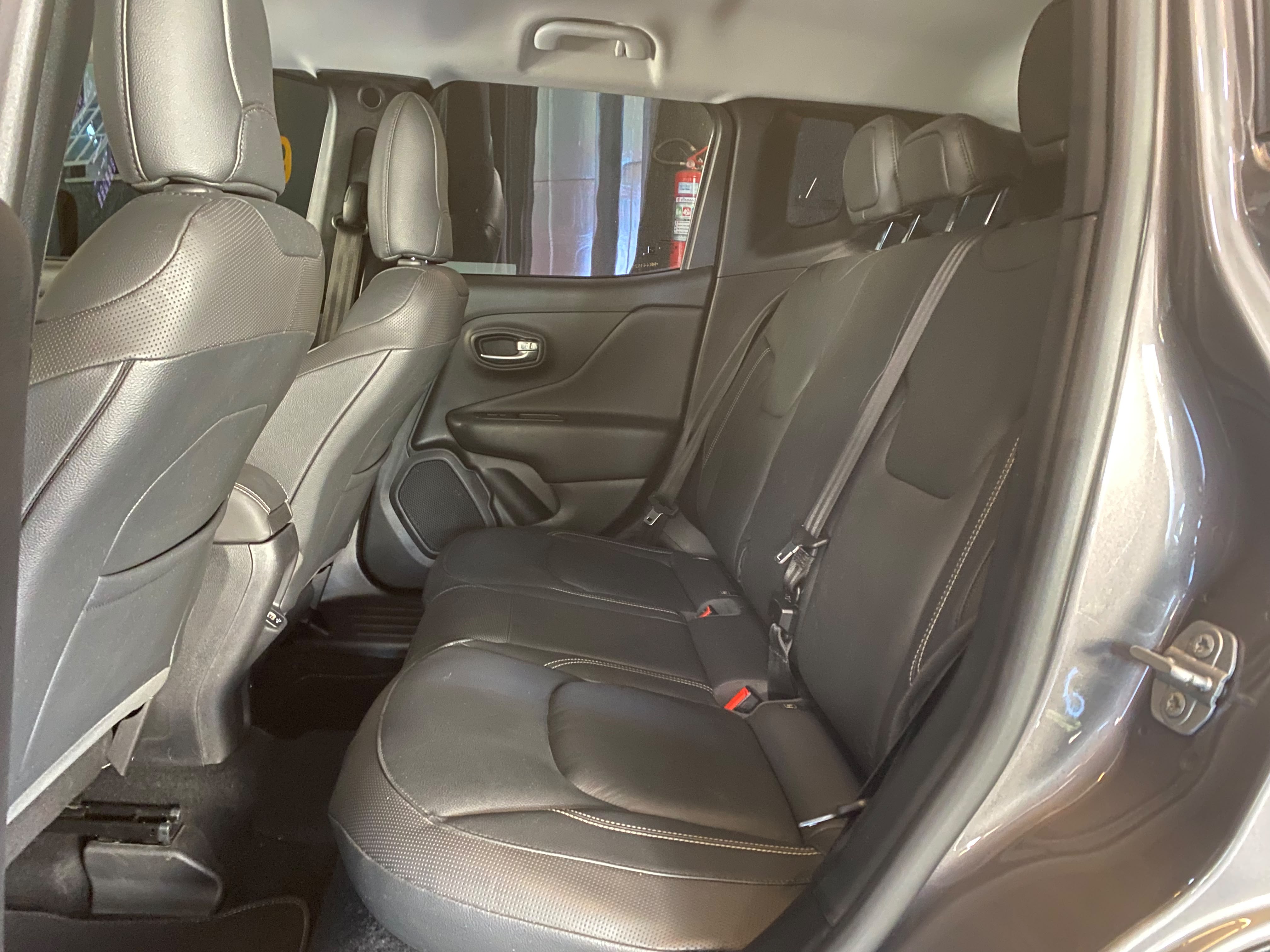 Jeep Renegade Longitude 1.8 4X2 Flex 16V Aut. - foto 19
