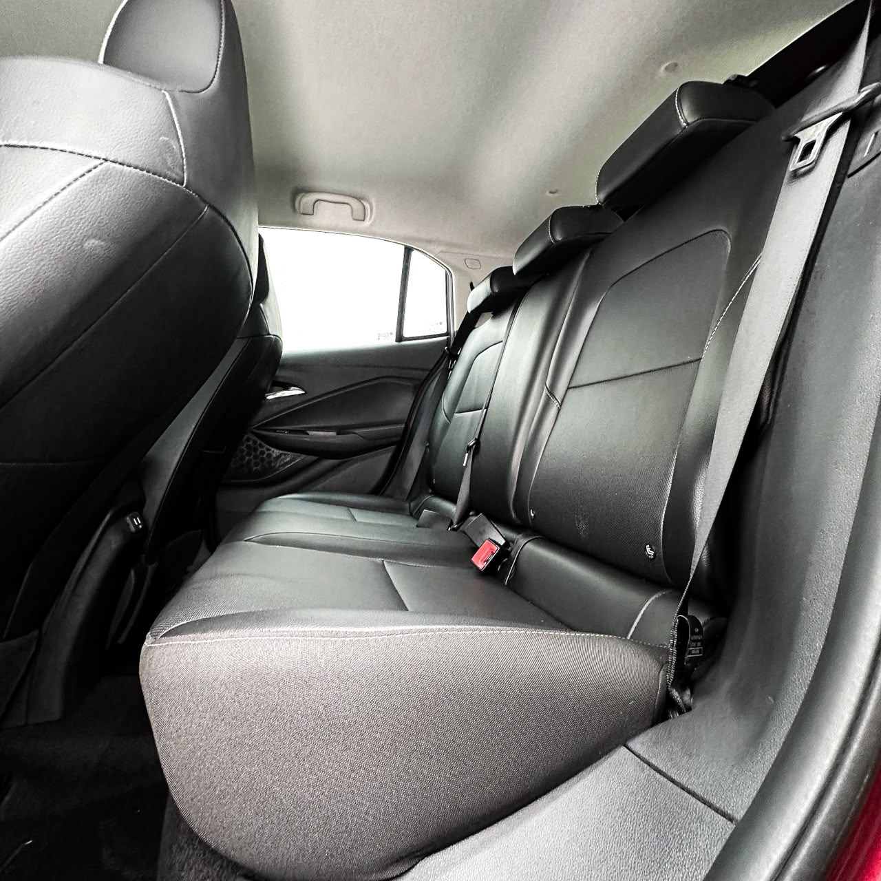 Chevrolet Onix Hatch Prem. 1.0 12V Tb Flex 5P Aut. - foto 8