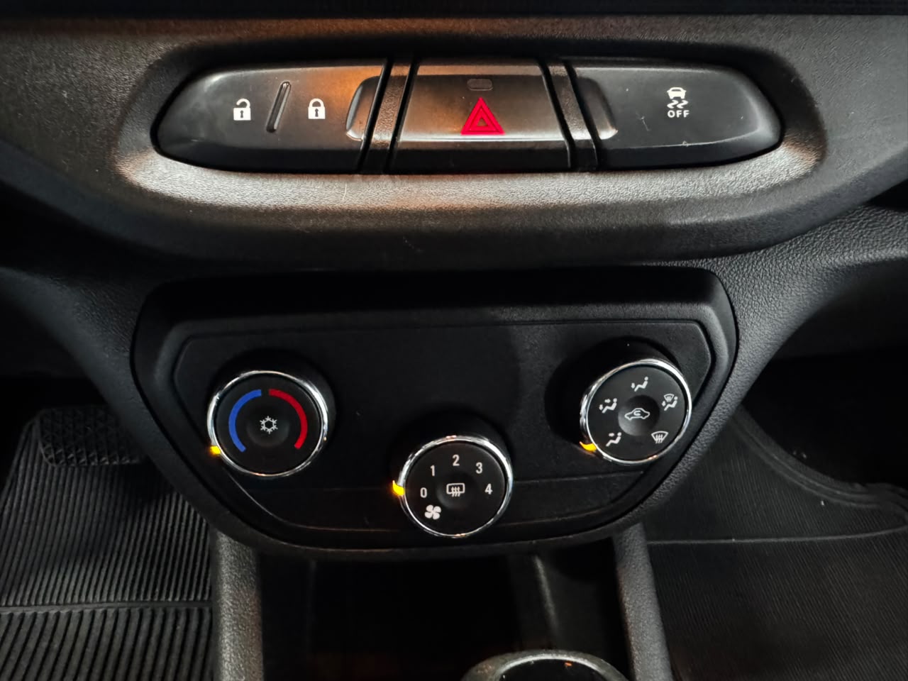 Chevrolet Spin Premier 1.8 8V Econo.flex 5P Aut. - foto 13
