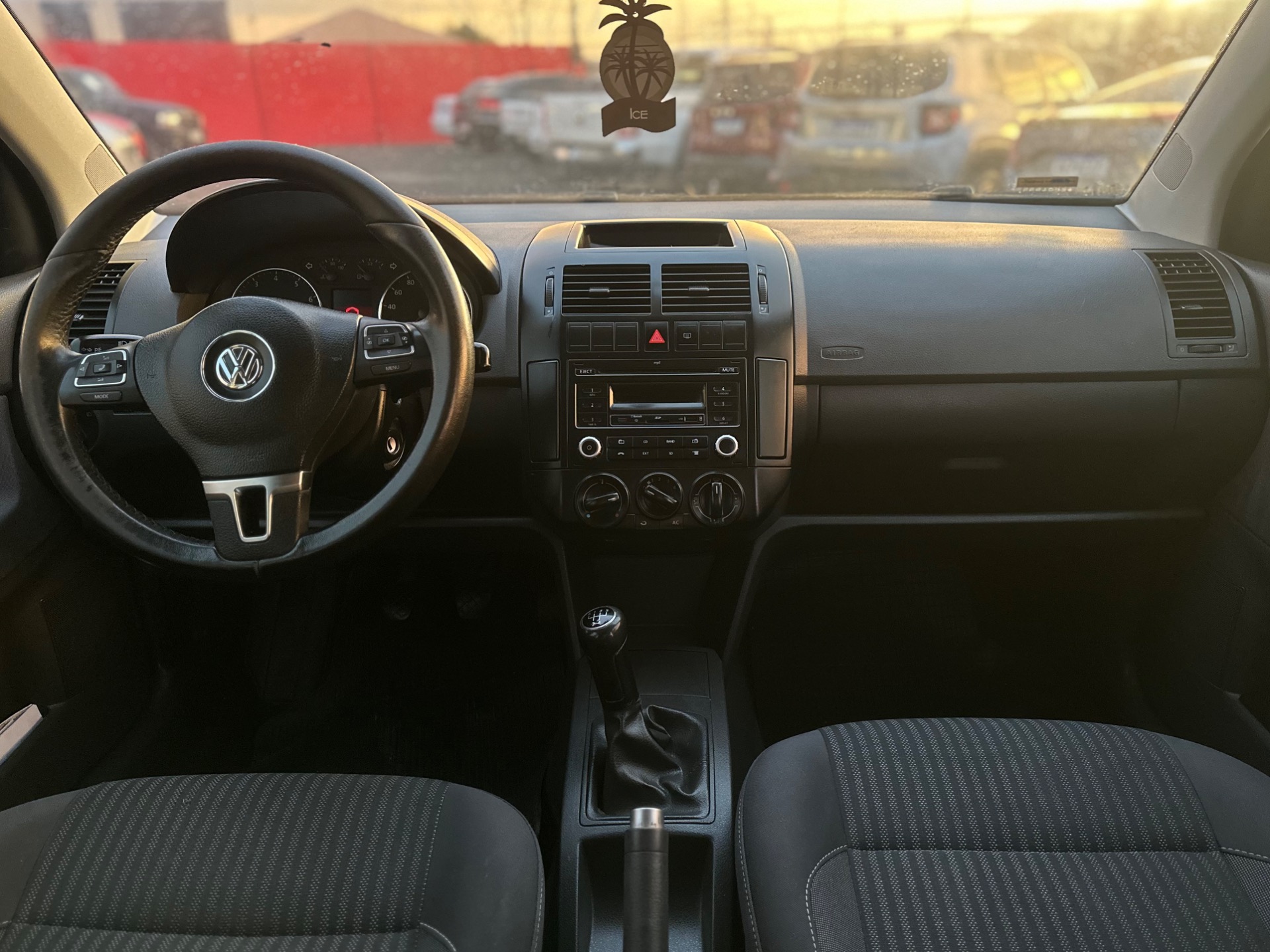 Volkswagen Polo 1.6 Mi S.ouro 1.6 Mi Tot.flex 8V 5P - foto 8