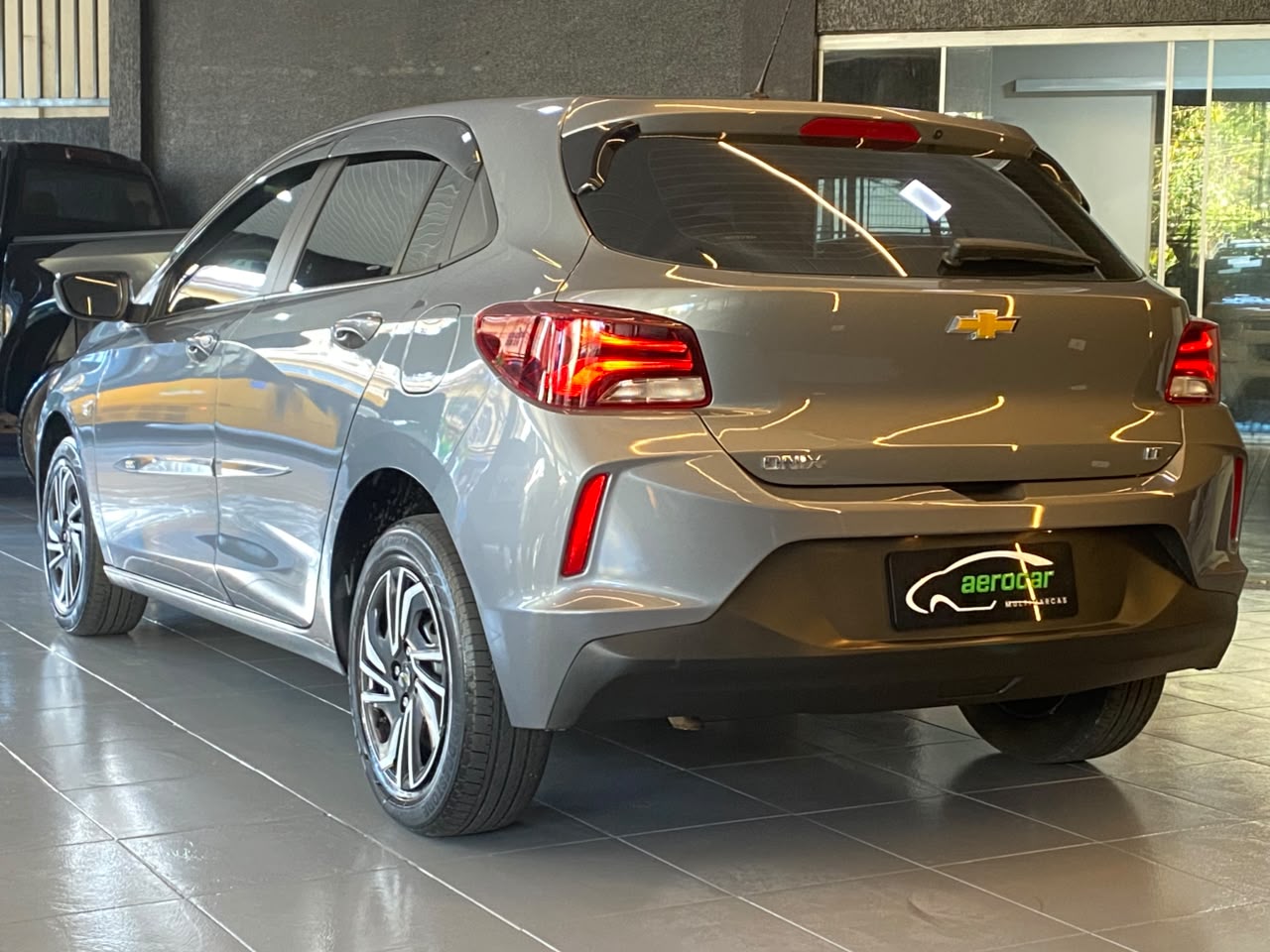 Chevrolet Onix Hatch LT 1.0 12V Flex 5P Mec. - foto 6